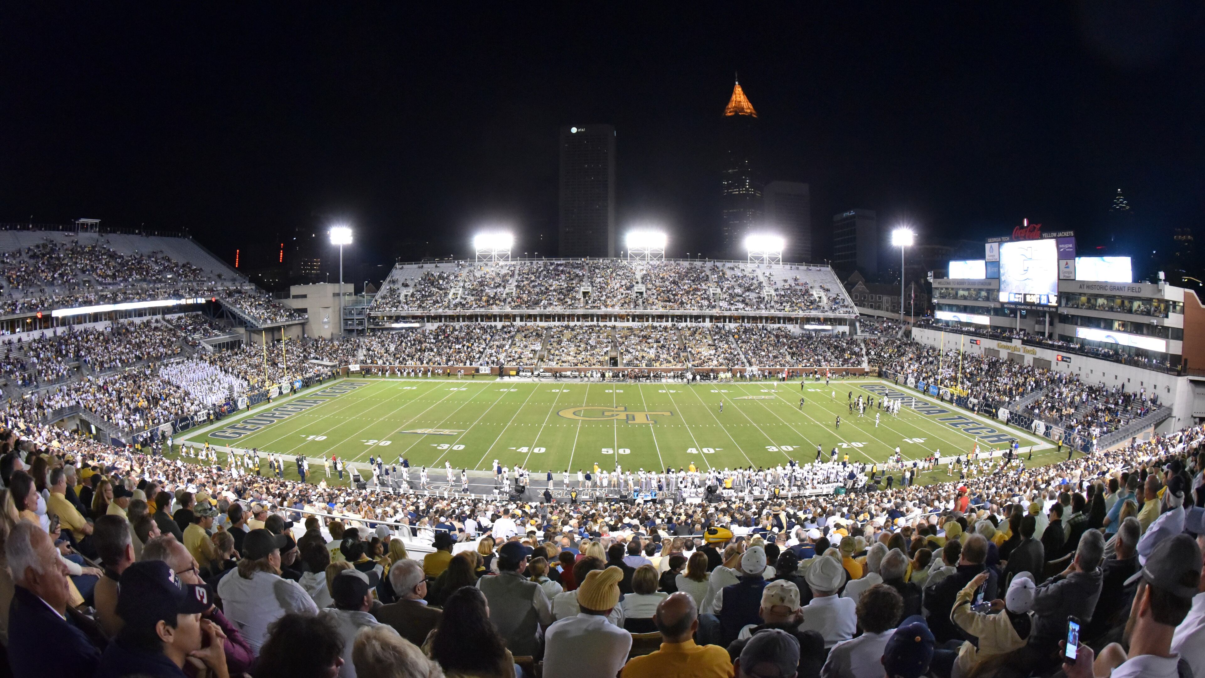 October 21, 2017 Atlanta - Georgia Tech fans cheer for their team during an NCAA college football game against the Wake Forest at Bobby Dodd Stadium on Saturday, October 21, 2017. Georgia Tech beat Wake Forest 38-24. HYOSUB SHIN / HSHIN@AJC.COM