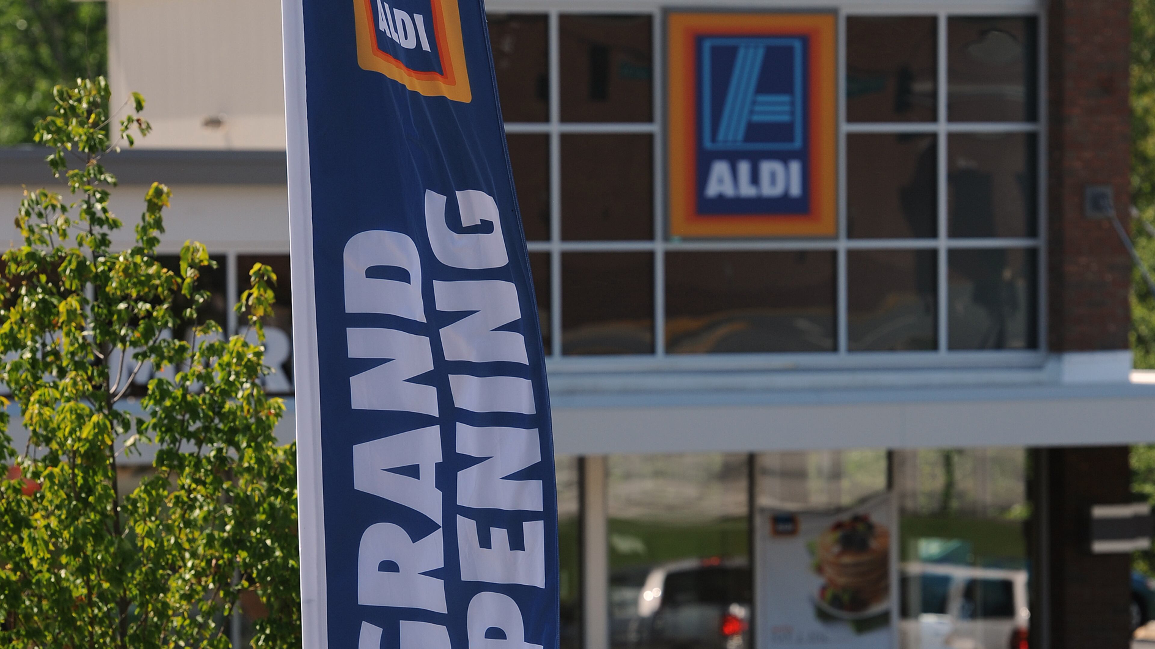 JOHNNY CRAWFORD / JCRAWFORD@AJC.COM