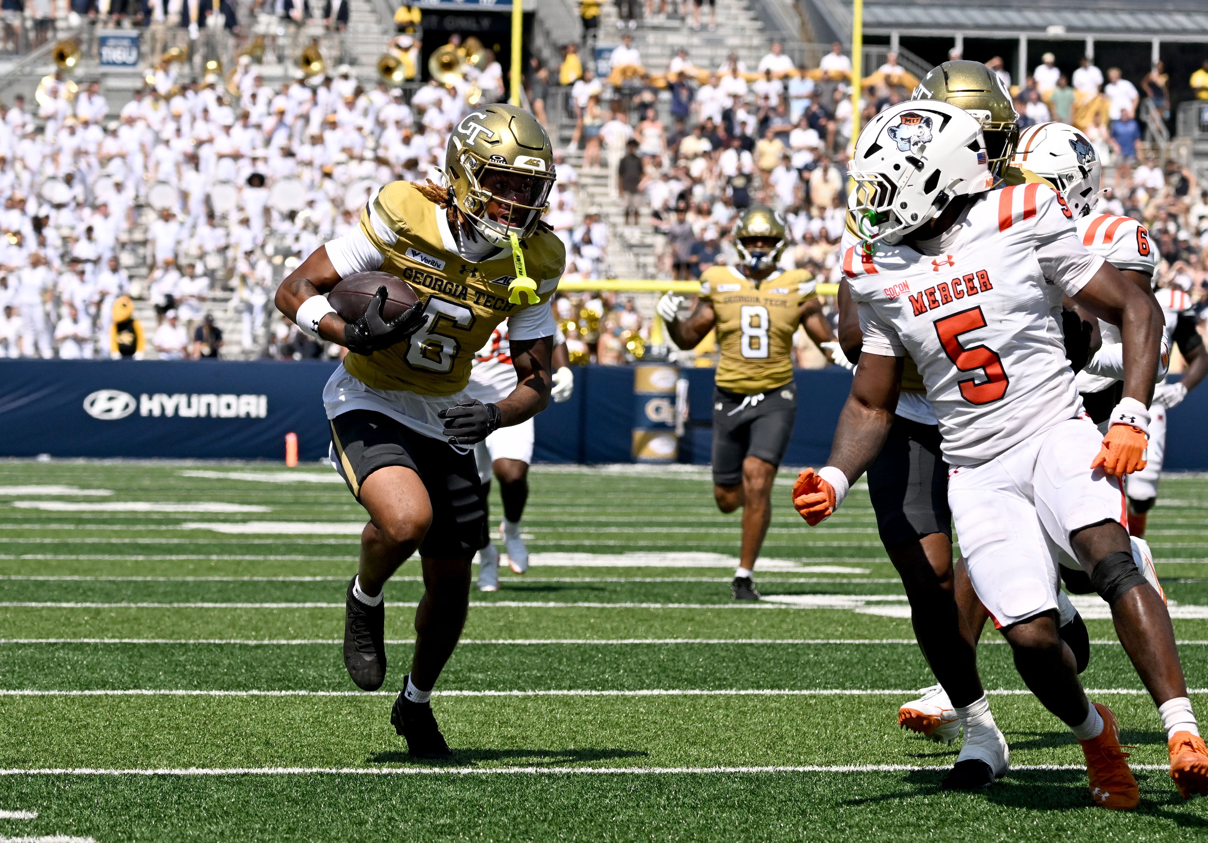 Georgia Tech wide receiver Debron Gatling (6) runs for a touchdown during the second half in an NCAA college football game at Bobby Dodd Stadium on Saturday, Sept. 19, 2026, in Atlanta. Georgia Tech won 44-11 over Mercer. (Hyosub Shin/AJC)
