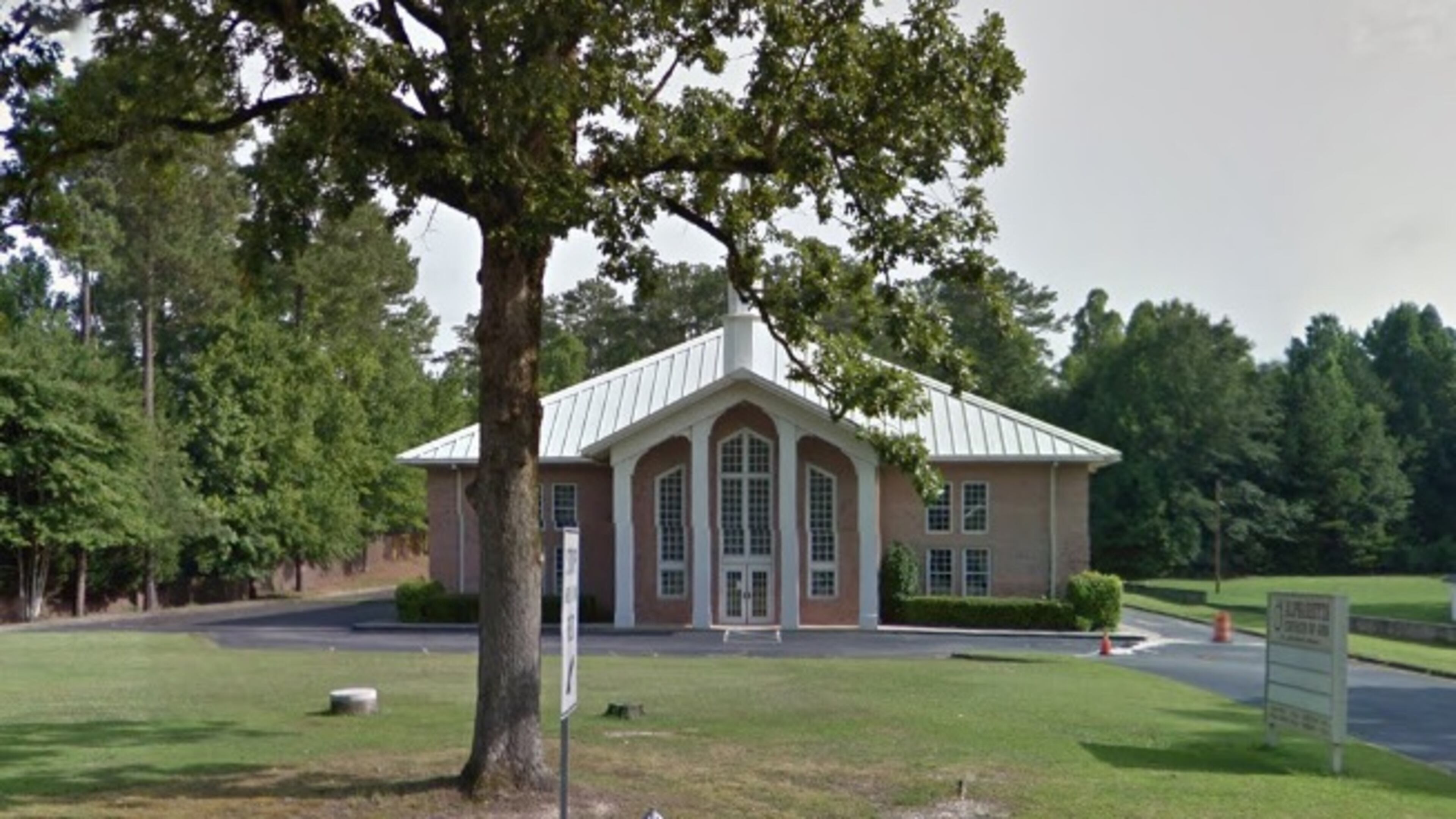 The Alpharetta City council has approved buying land near Alpharetta Church of God on Mid Broadwell Road for a possible future park. Google Earch