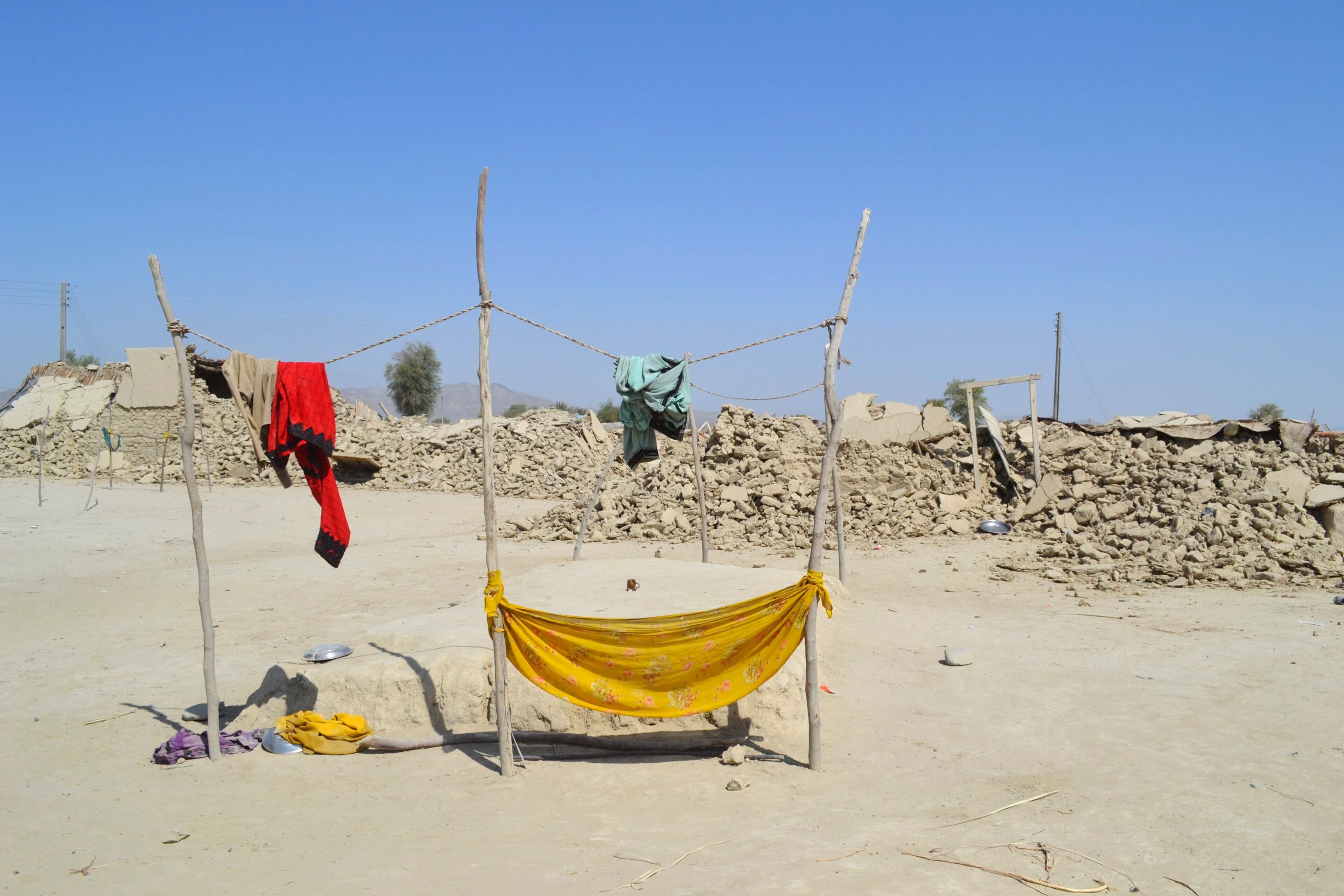 The rubble of a house is seen after it collapsed following an earthquake in the town of Awaran, southwestern Pakistani province of Baluchistan, September 25, 2013.