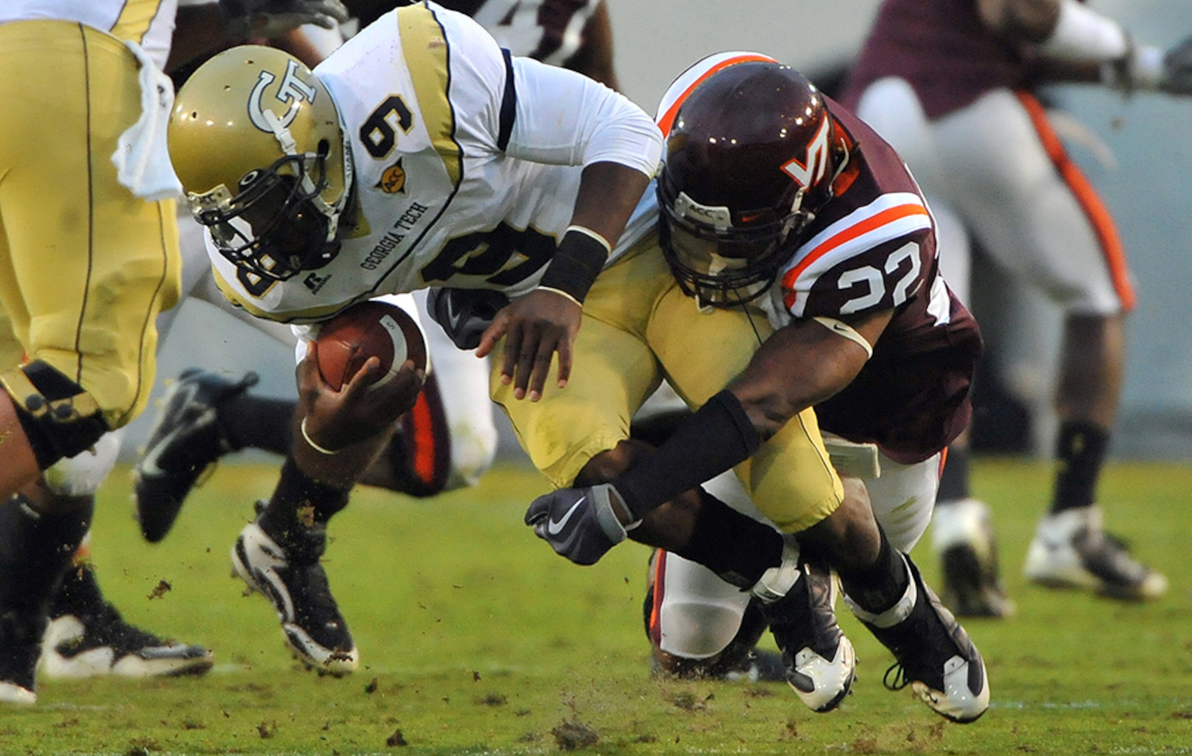 2009: Georgia Tech 28, Virginia Tech 23 -- Joshua Nesbitt rushed for 122 yards and three touchdowns -- the last of them a 39-yarder tiptoeing down the sideline with 3 minutes left -- as No. 19 Georgia Tech ran to a 28-23 win over the fourth-ranked Hokies on a Saturday night in Atlanta.