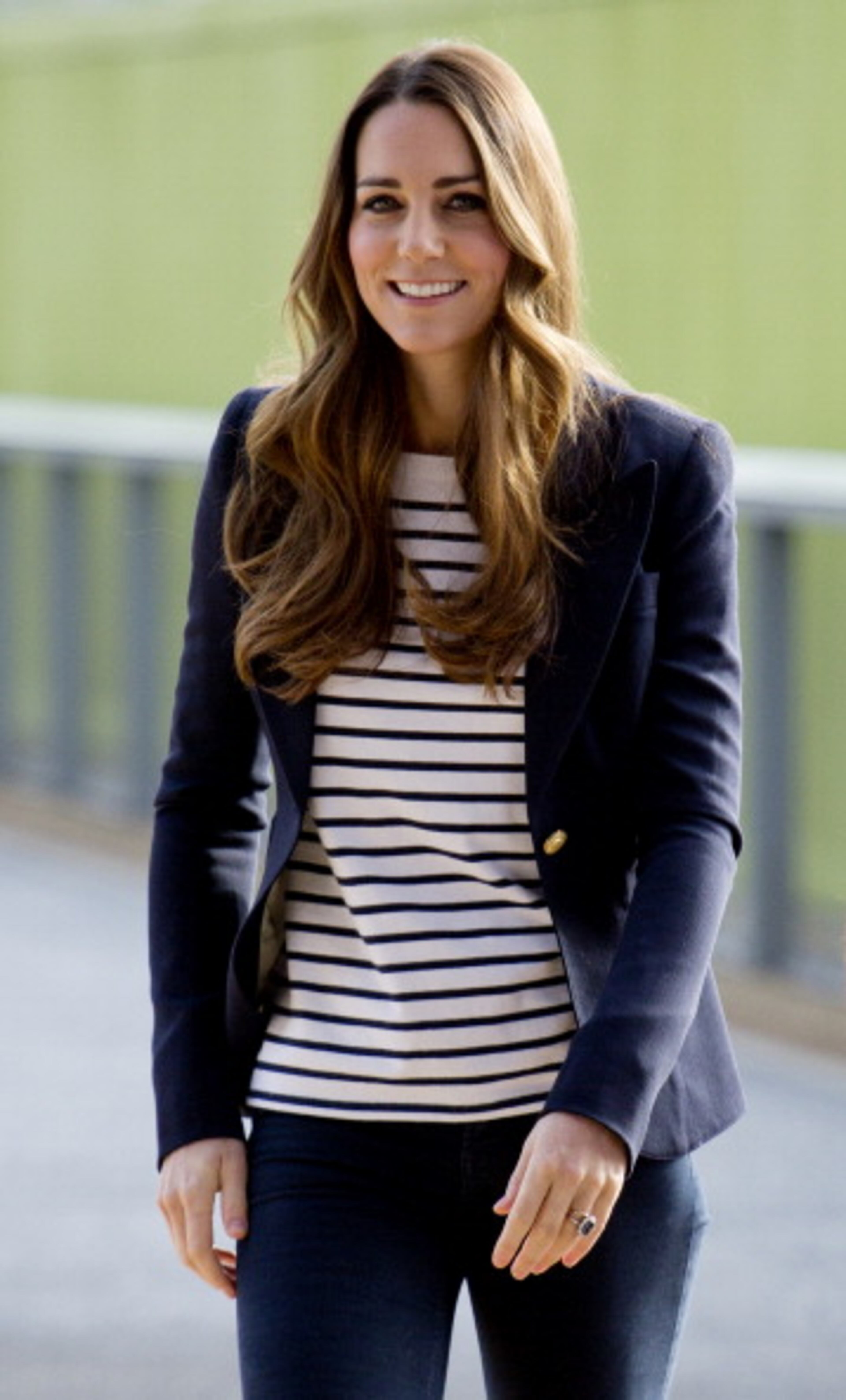 Catherine, Duchess of Cambridge attends a Sportaid Athlete Workshop at Queen Elizabeth Olympic Park on October 18, 2013 in London, England. (Photo by David Bebber - WPA Pool /Getty Images)