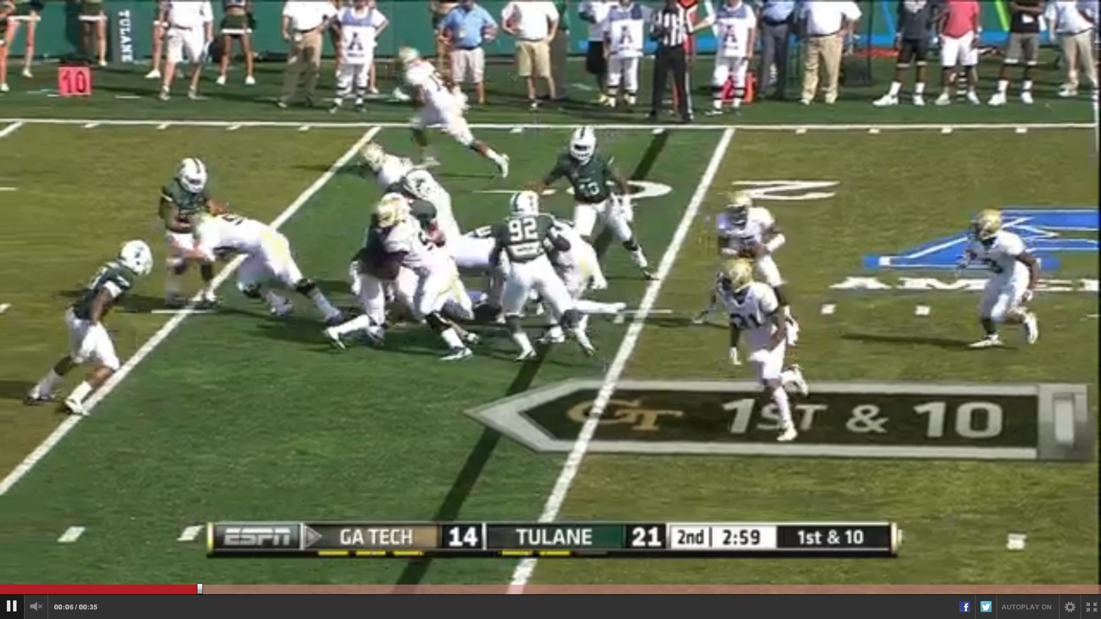 Marshall’s cut-block attempt at the 15-yard line won’t get Thomas to the ground, but will stagger him enough to take him out of the play. Left tackle Bryan Chamberlain (53, at the 18) puts a solid block on Marley’s outside shoulder.