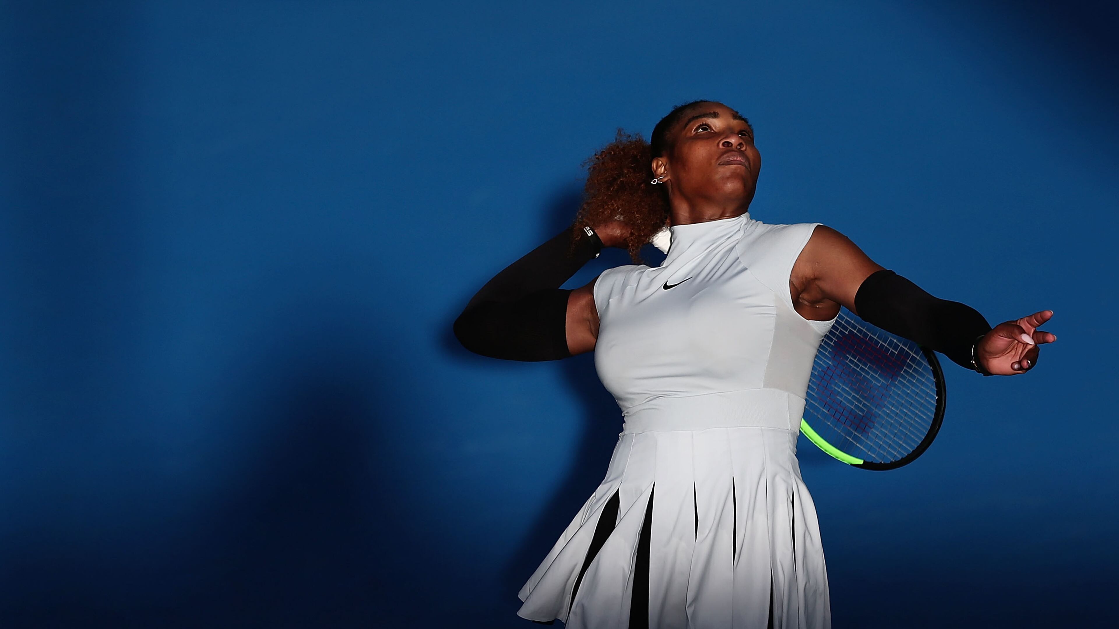AUCKLAND, NEW ZEALAND - JANUARY 04: Serena Williams of USA serves in her match against Madison Brengle of USA on day three of the ASB Classic on January 4, 2017 in Auckland, New Zealand. (Photo by Anthony Au-Yeung/Getty Images)