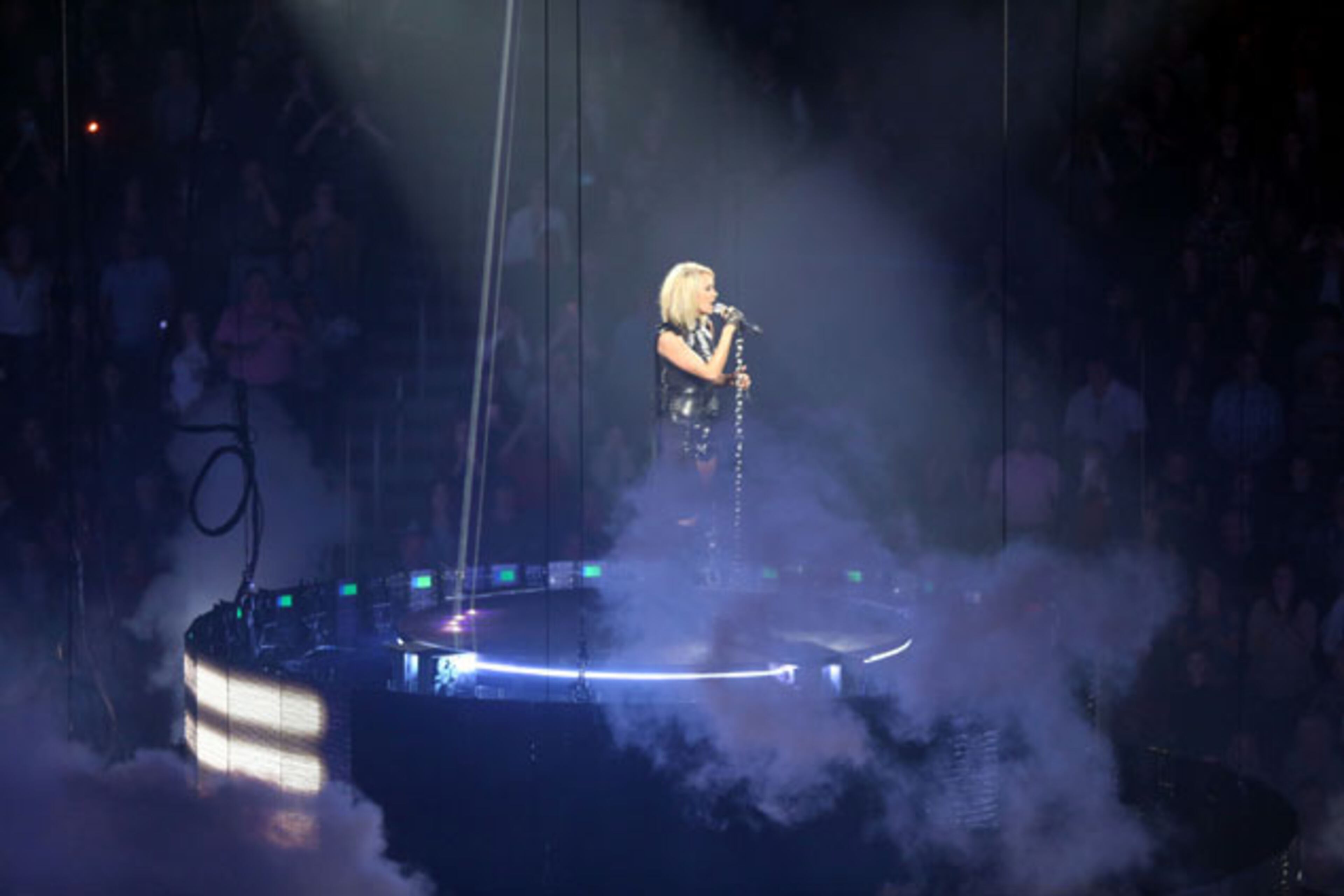 Country music superstar Carrie Underwood sold out the Infinite Energy Center on Monday night, February 1, 2016, on her Storyteller tour. Easton Corbin opened the show. Robb Cohen Photography & Video/ www.RobbsPhotos.com