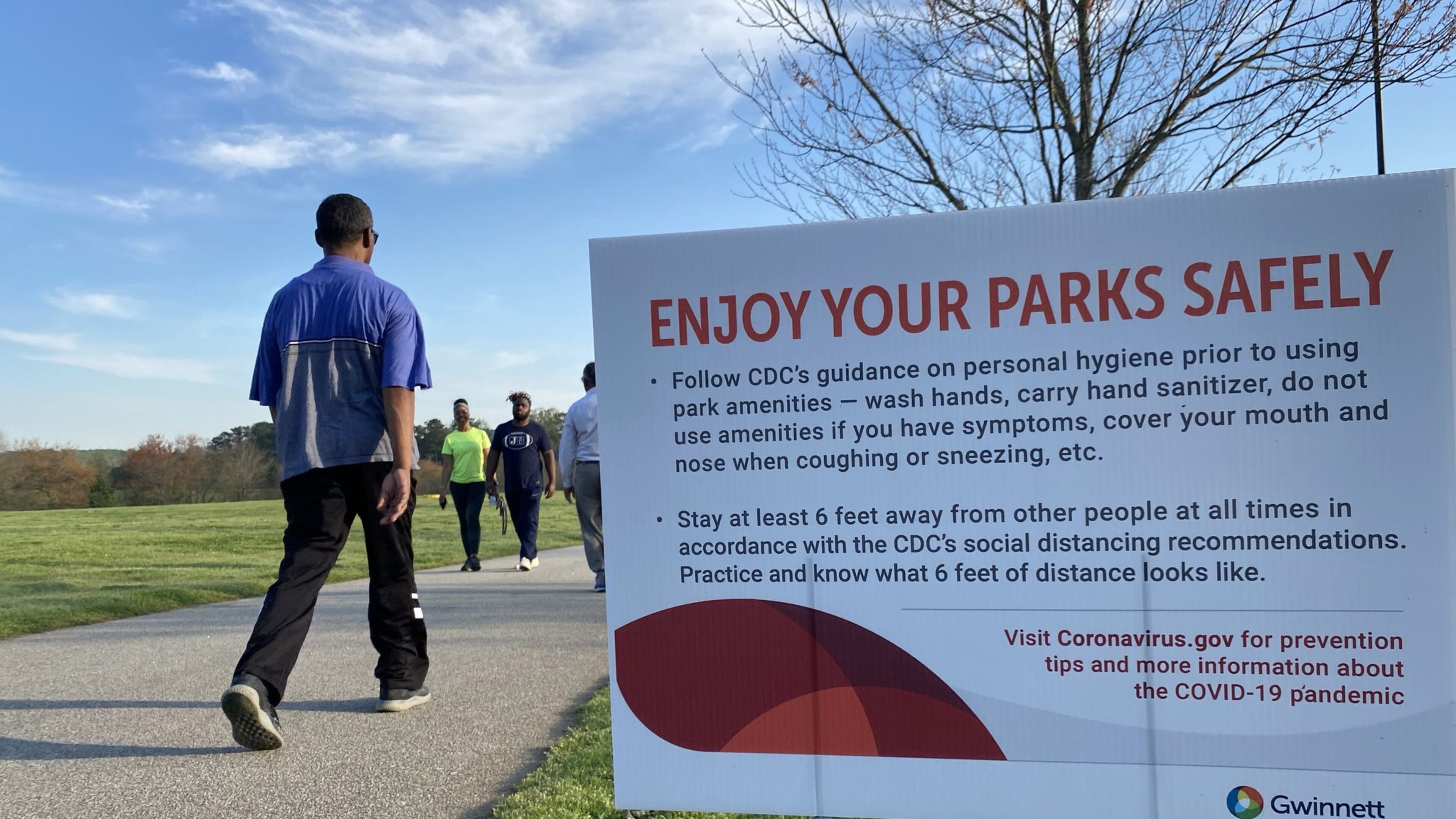 Gwinnett residents exercised on a path at Alexander Park in Lawrenceville on Friday evening, March 27, 2020. Gwinnett County and its 16 cities issued a stay-at-home order for residents that went into effect at 12:01 a.m. Saturday. (Hyosub Shin / Hyosub.Shin@ajc.com) AJC FILE PHOTO