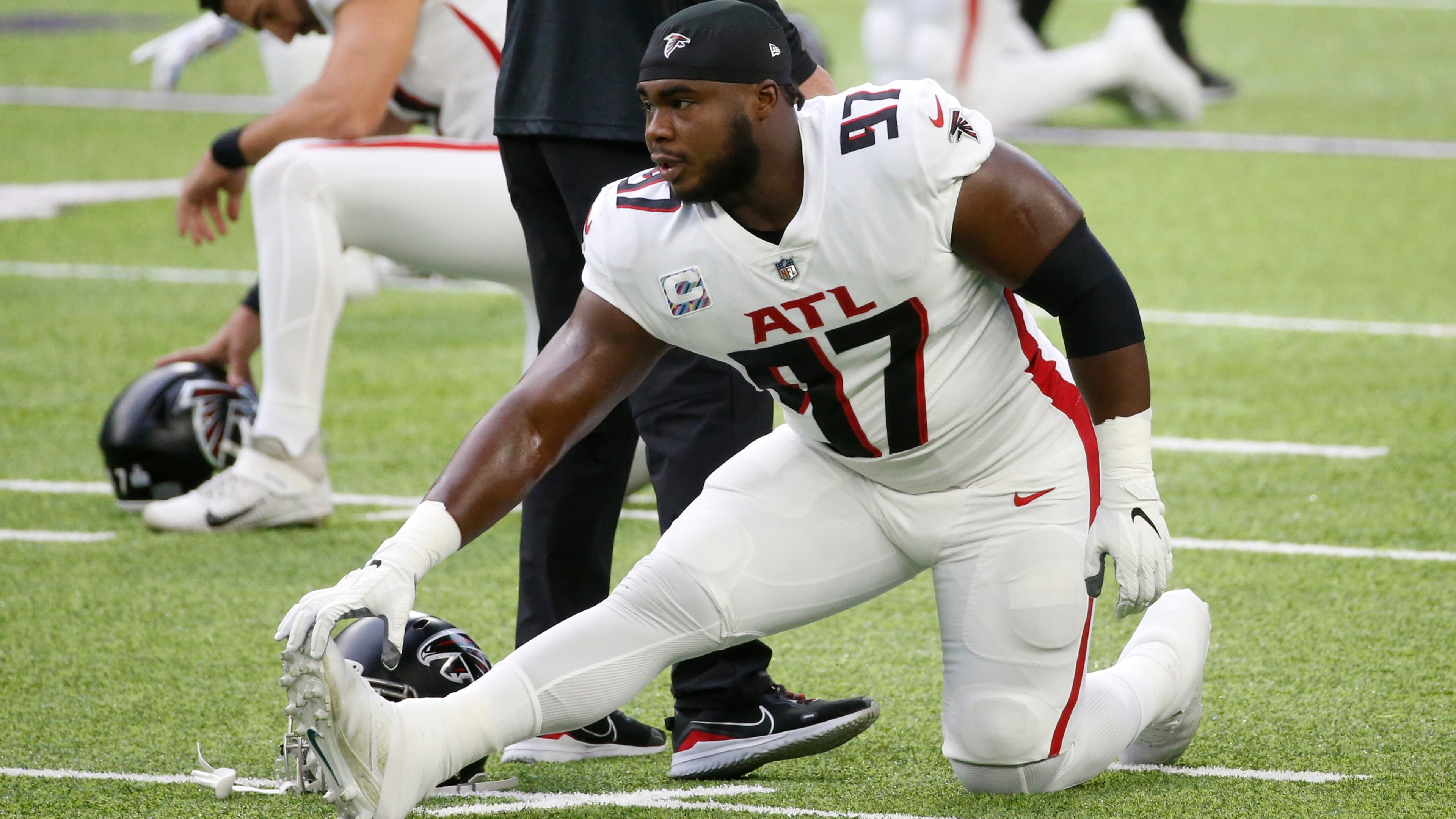 Falcons defensive tackle Grady Jarrett warms up before game against the Minnesota Vikings, Sunday, Oct. 18, 2020, in Minneapolis. (Bruce Kluckhohn/AP)