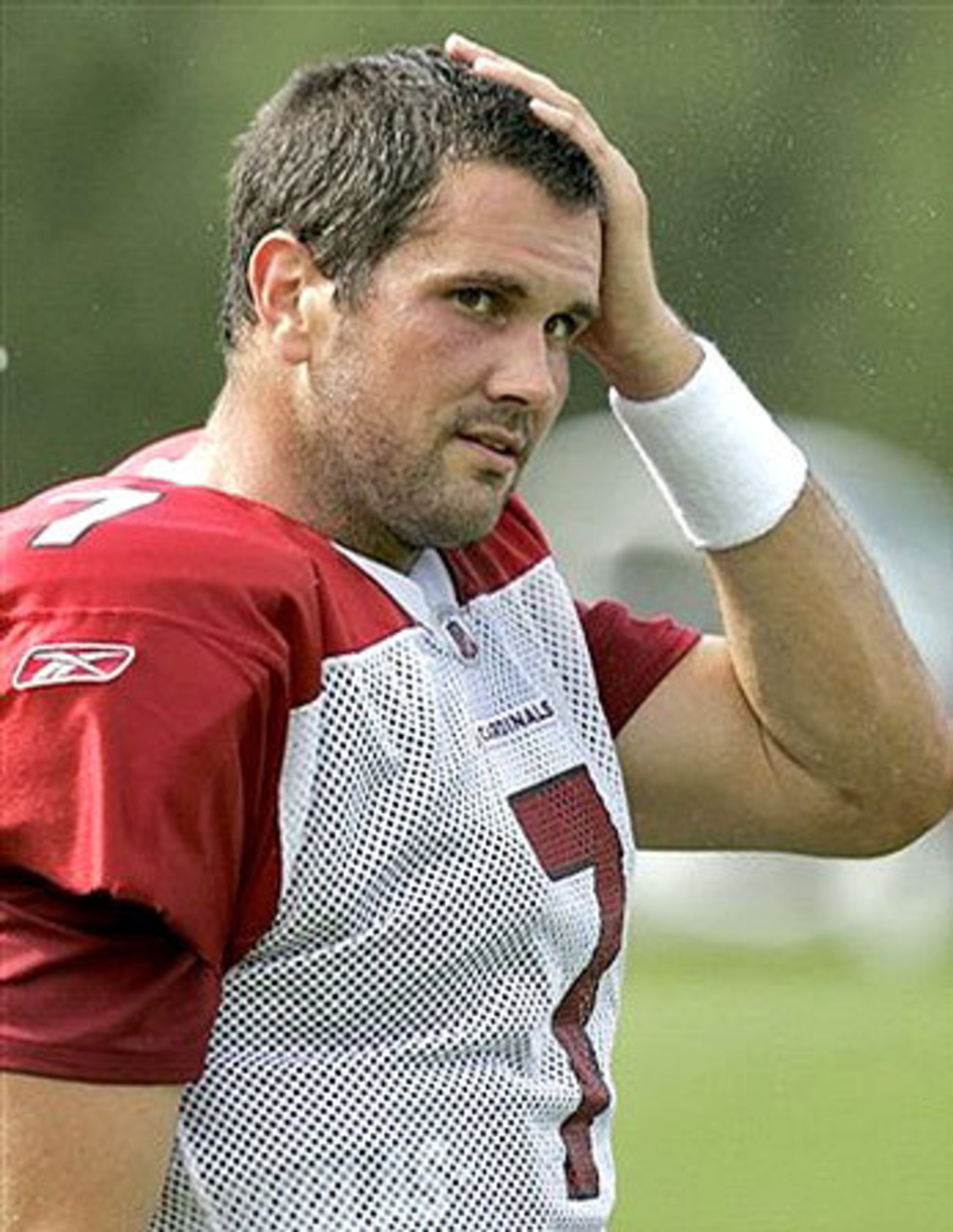 CARDINALS BACKUP QB MATT LEINART - Leinart, 25, is single, has a son with former girlfriend Brynn Cameron and has dated Paris Hilton.