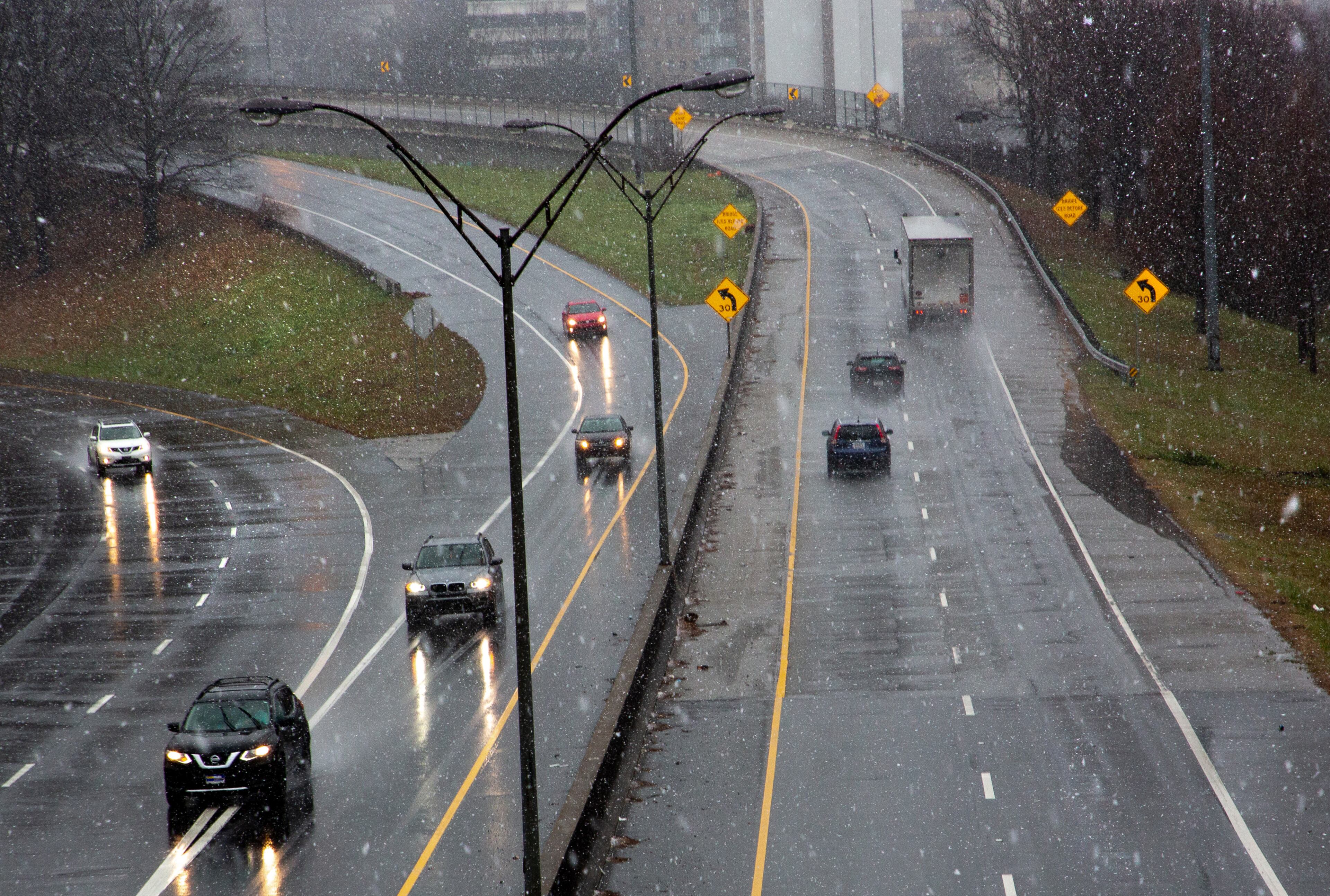 People drive along John Lewis Freedom Parkway, Sunday, Jan. 16, 2021. Steve Schaefer for The Atlanta Journal-Constitution