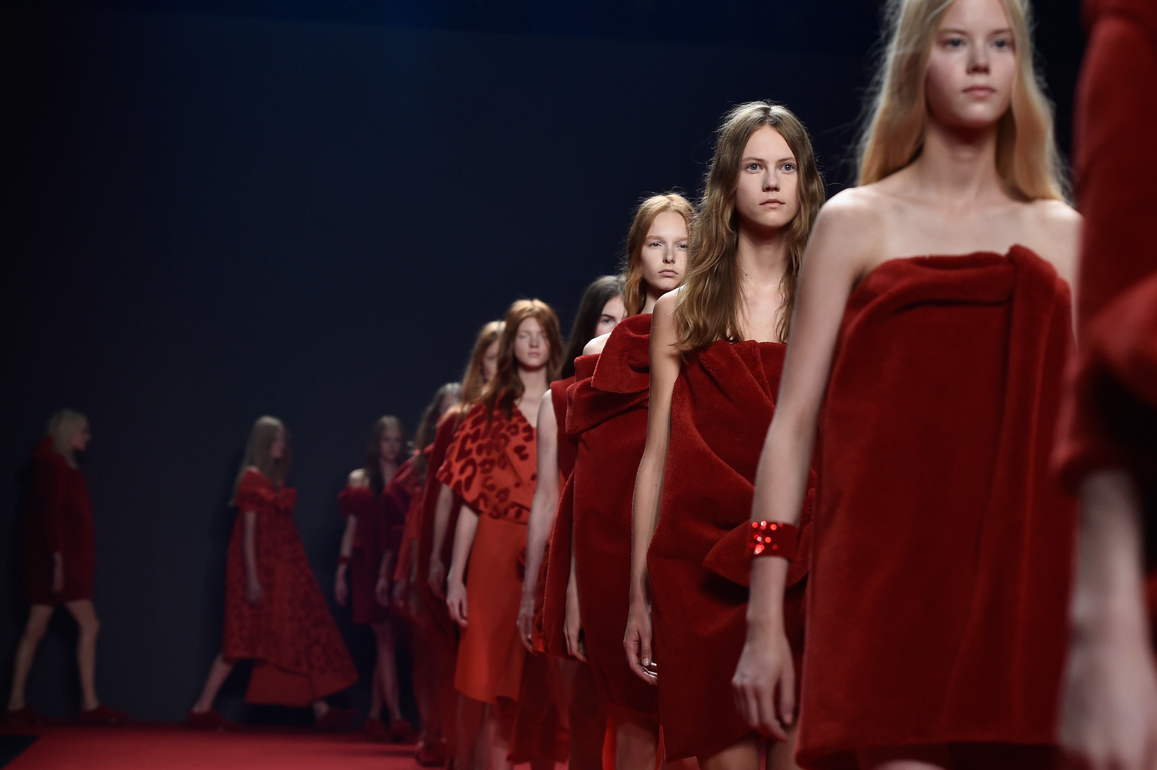PARIS, FRANCE - JULY 09: Models walk the runway during the Viktor and Rolf show as part of Paris Fashion Week - Haute Couture Fall/Winter 2014-2015 at La Gaite lyrique on July 9, 2014 in Paris, France. (Photo by Pascal Le Segretain/Getty Images)