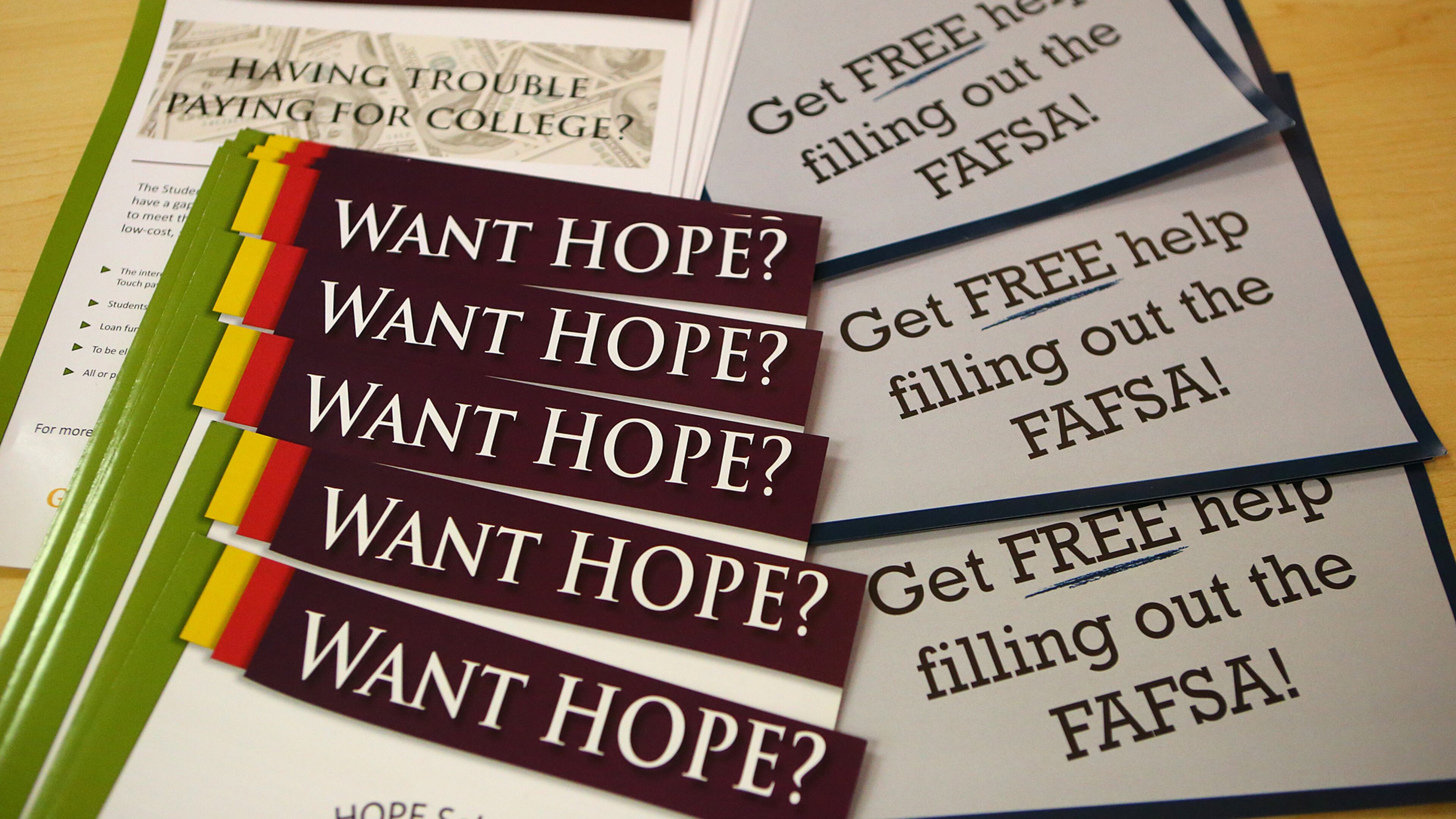 Beginning this year, students and families can begin completing the FAFSA for federal financial aid on Oct. 1. (Curtis Compton / ccompton@ajc.com)