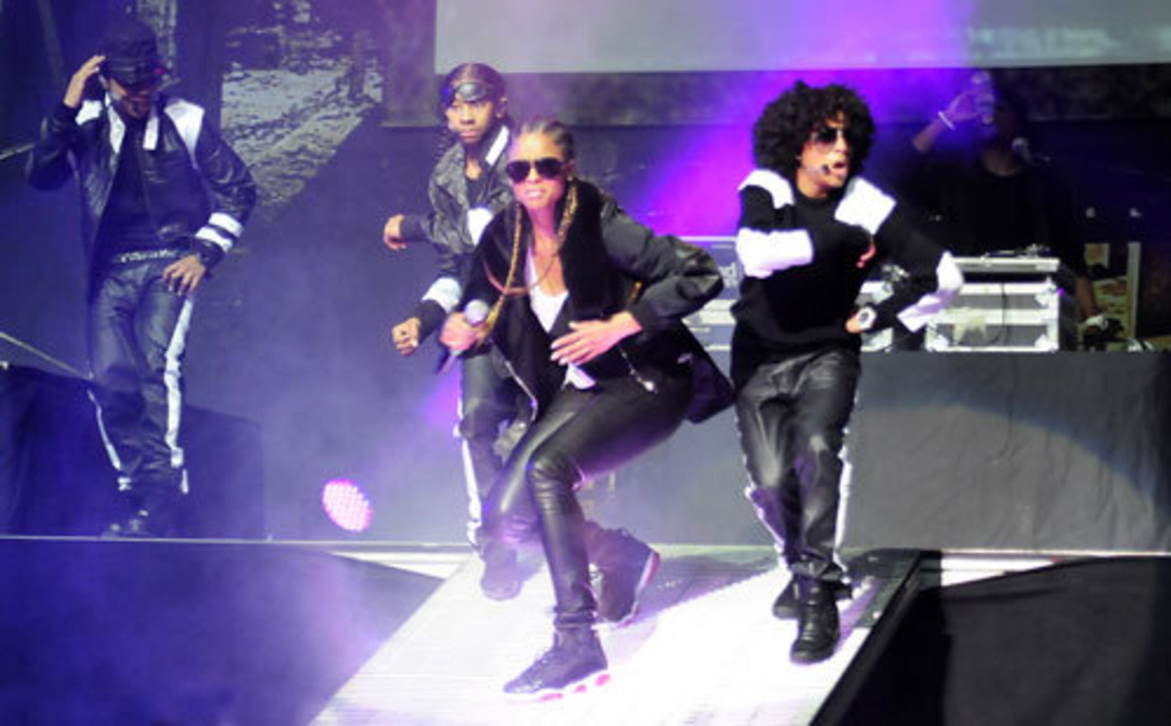 Atlanta's own Ciara joined Mindless Behavior at the end of the show.