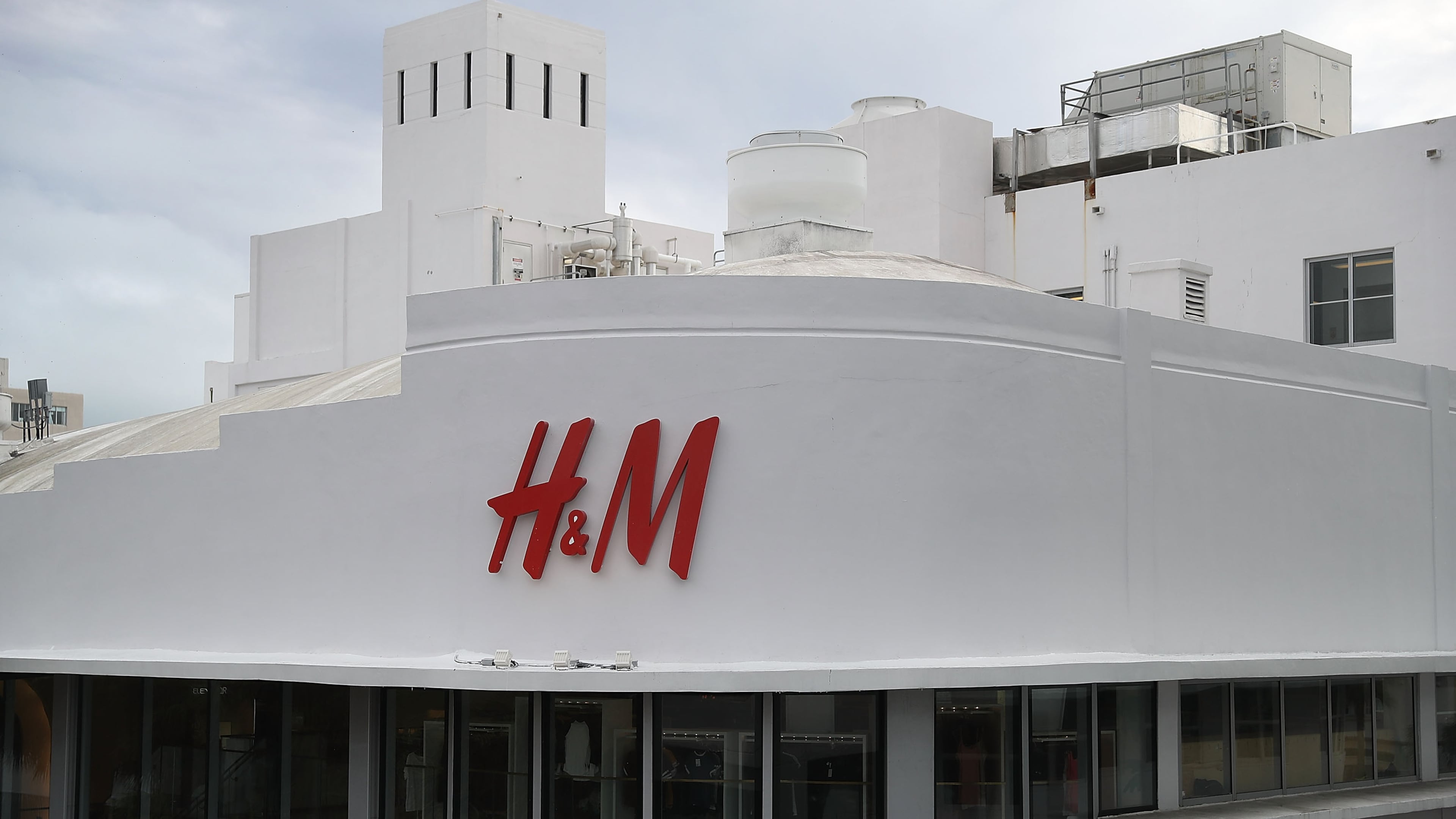 MIAMI BEACH, FL - JANUARY 09: A H&M clothing store is seen on January 9, 2018 in Miami Beach, Florida. H&M apologized on Monday after the Swedish clothing retailer's website in Britain showed a black child model wearing a hooded sweatshirt that said "coolest monkey in the jungle." (Photo by Joe Raedle/Getty Images)