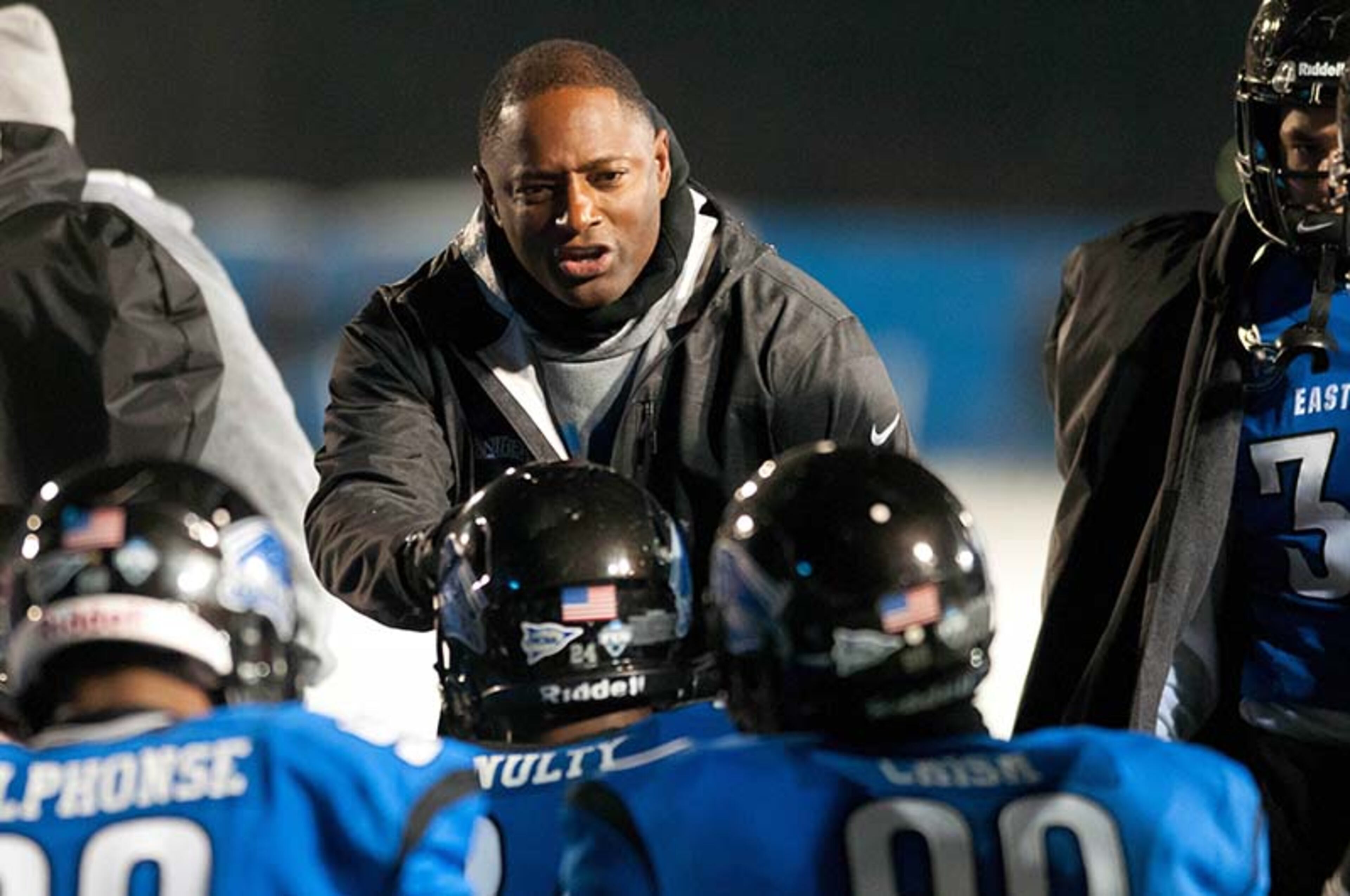 Bowling Green hired Eastern Illinois coach Dino Babers to replace Dave Clawson, following his departure to Wake Forest. Babers spent four seasons under Art Briles at Baylor before coaching Eastern Illinois the past two seasons. He led his Panthers to a 12-1 record in 2013 before losing to Towson in the FCS quarterfinals.