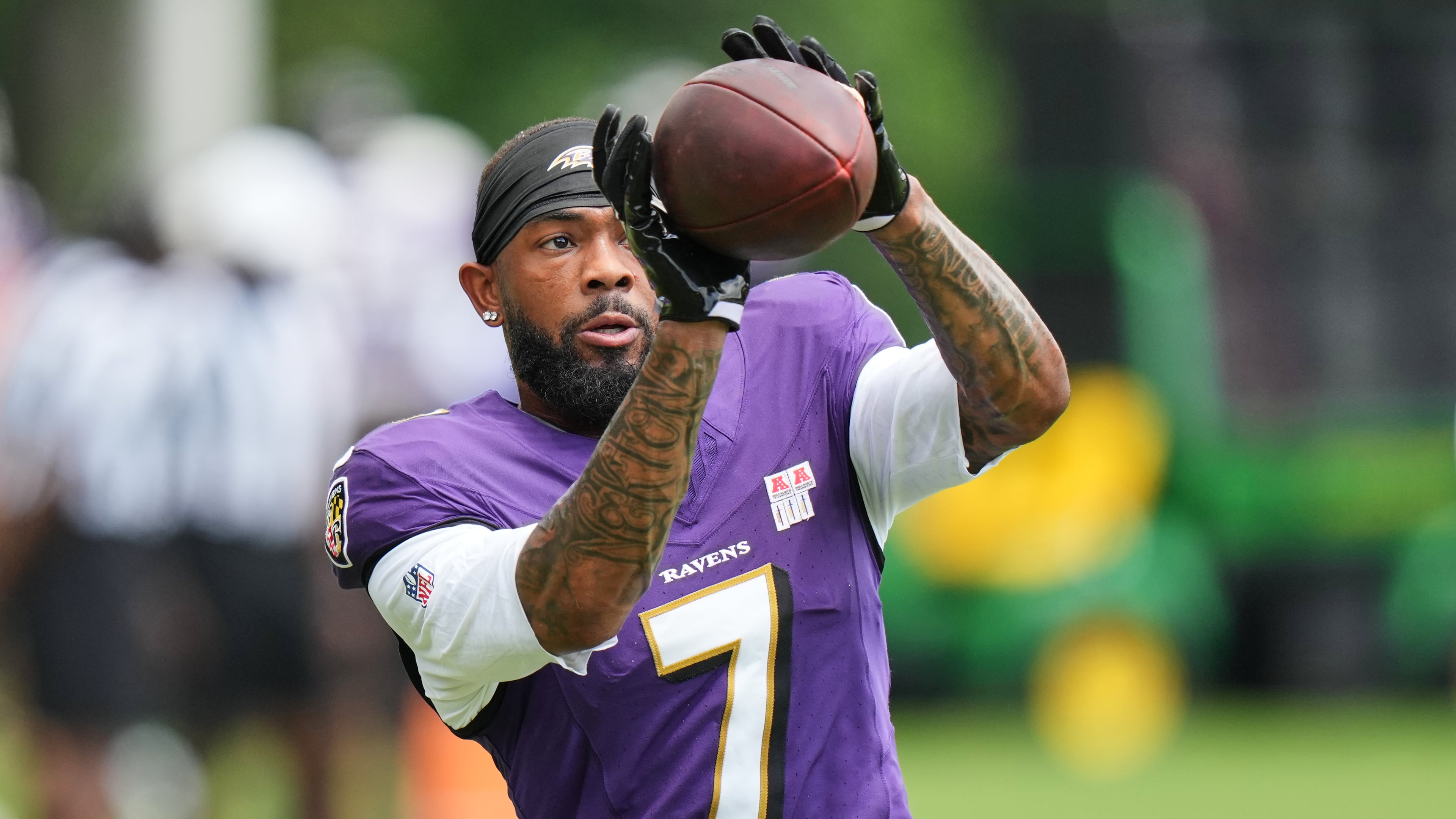 FILE - Baltimore Ravens wide receiver Rashod Bateman (7) works out during the team's NFL football training camp, Monday, Aug. 17, 2026, at the Under Armour Performance Center in Owings Mills, Md. (AP Photo/Stephanie Scarbrough,File)