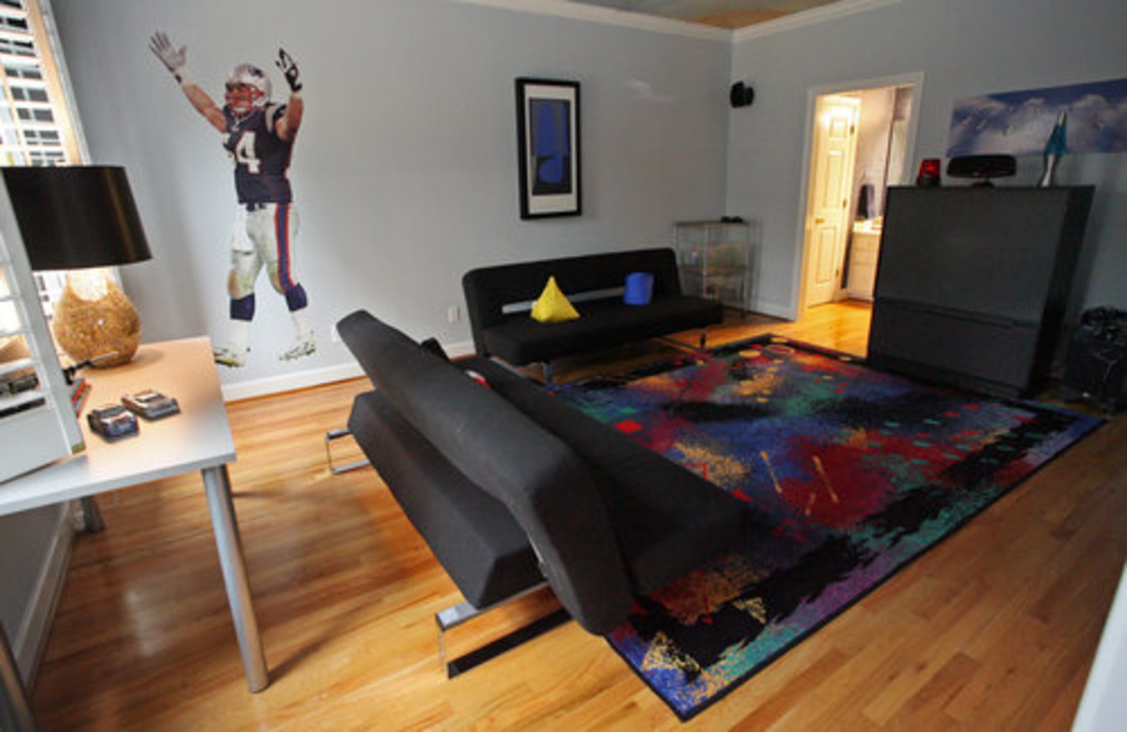 For older children, open play space should morph into spots for gathering with friends and leisure pursuits. "As they get older, they want more lounging area," Singleton said.