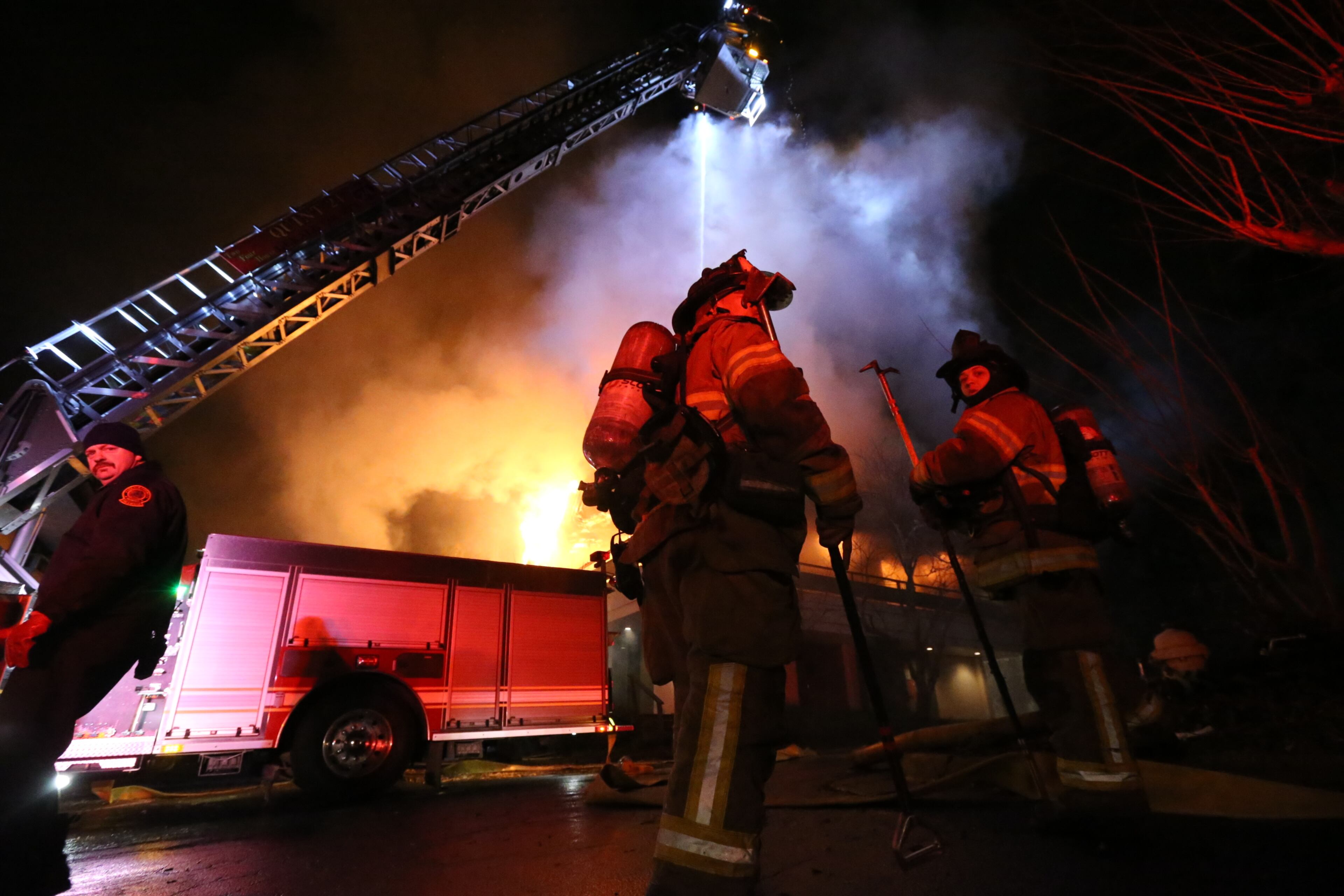 DeKalb County firefighters were battling a huge fire early Tuesday in an office building on Memorial Drive. The blaze broke out before 5 a.m. in a two-story office building in the 4100 block of Memorial Drive, just inside I-285 near Covington Highway. JOHN SPINK/JSPINK@AJC.COM