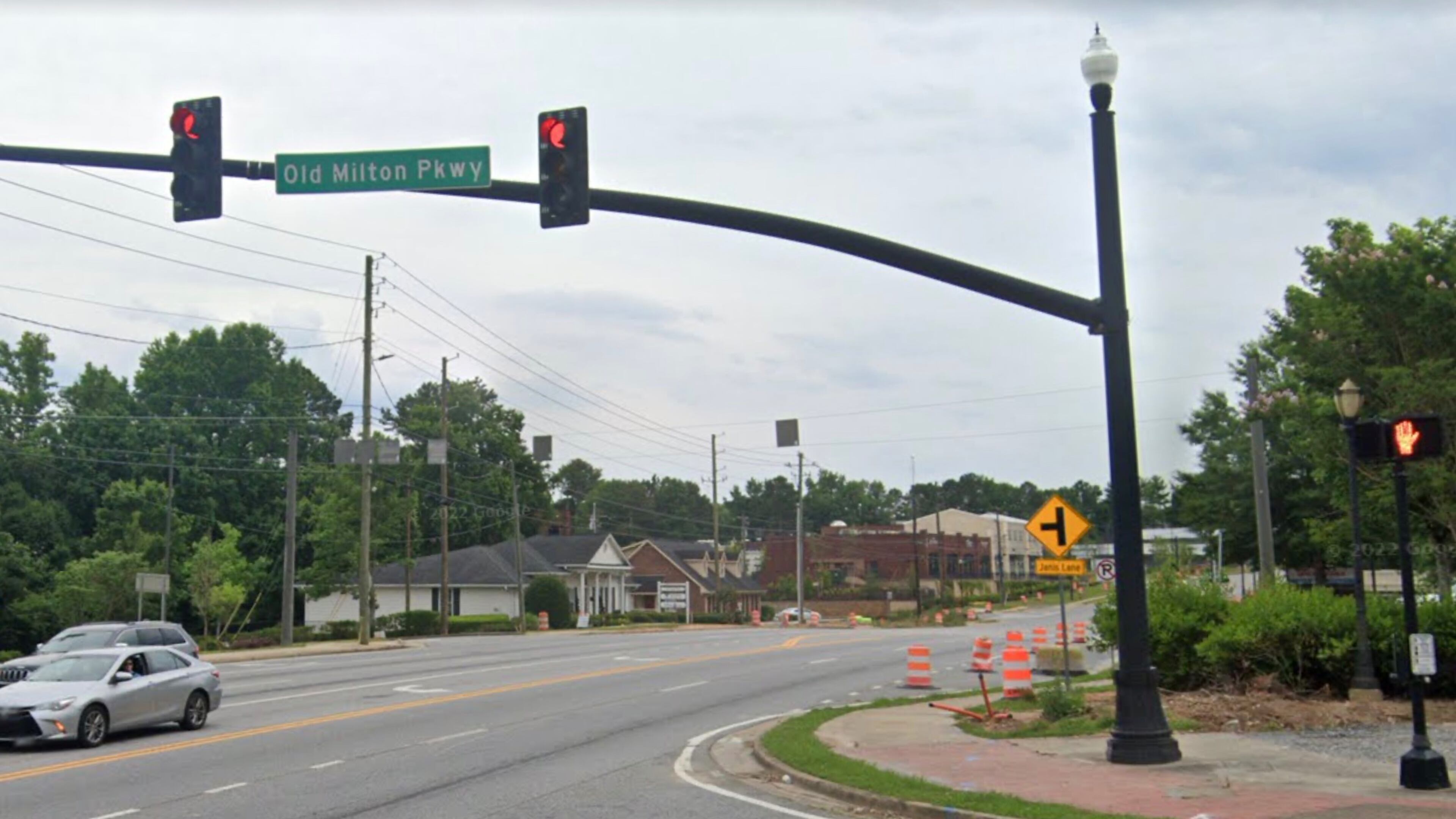 Alpharetta recently approved two one-year contracts to keep the city’s traffic signals running smoothly. GOOGLE MAPS