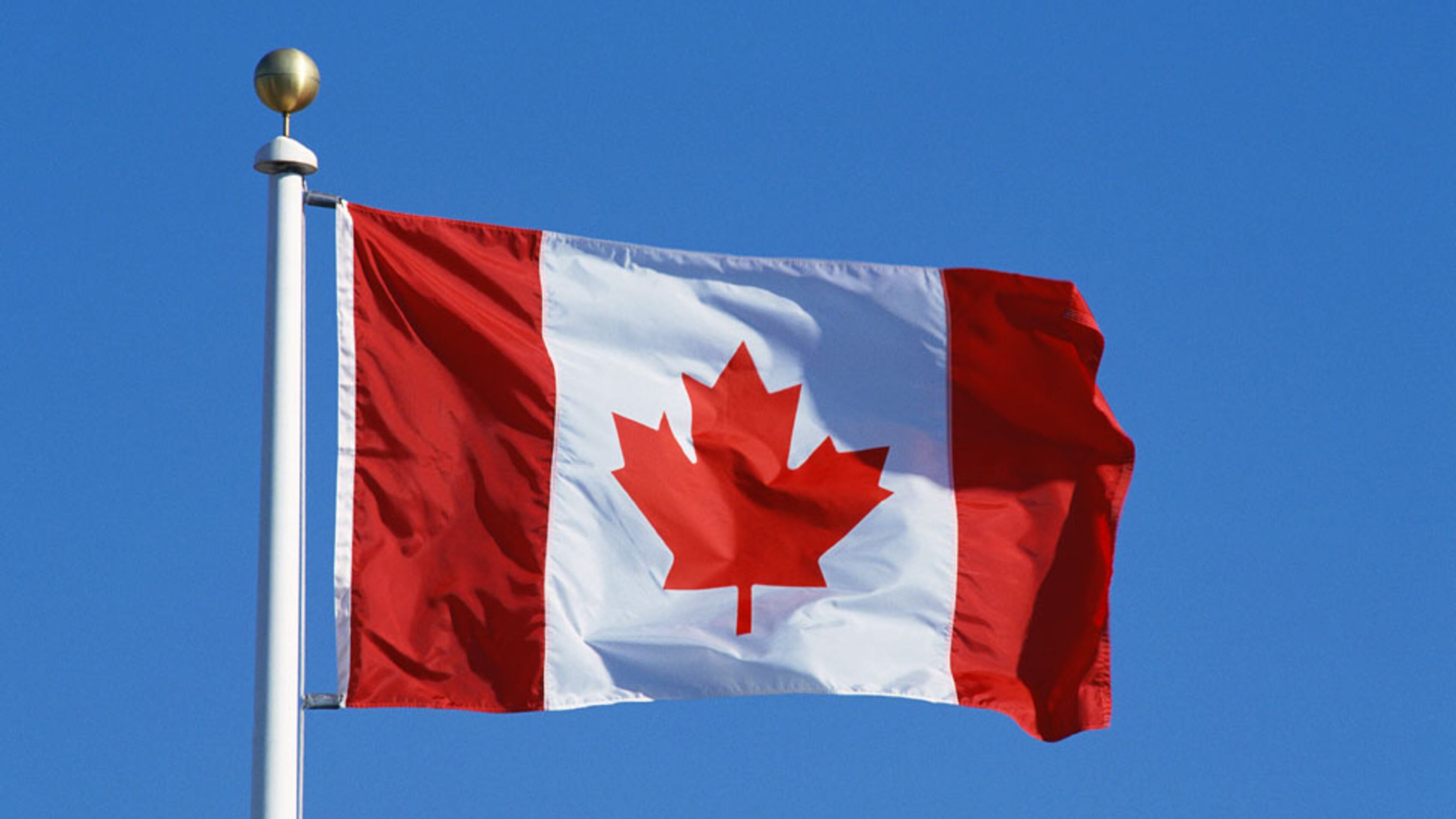 (Photo) Canadian flag