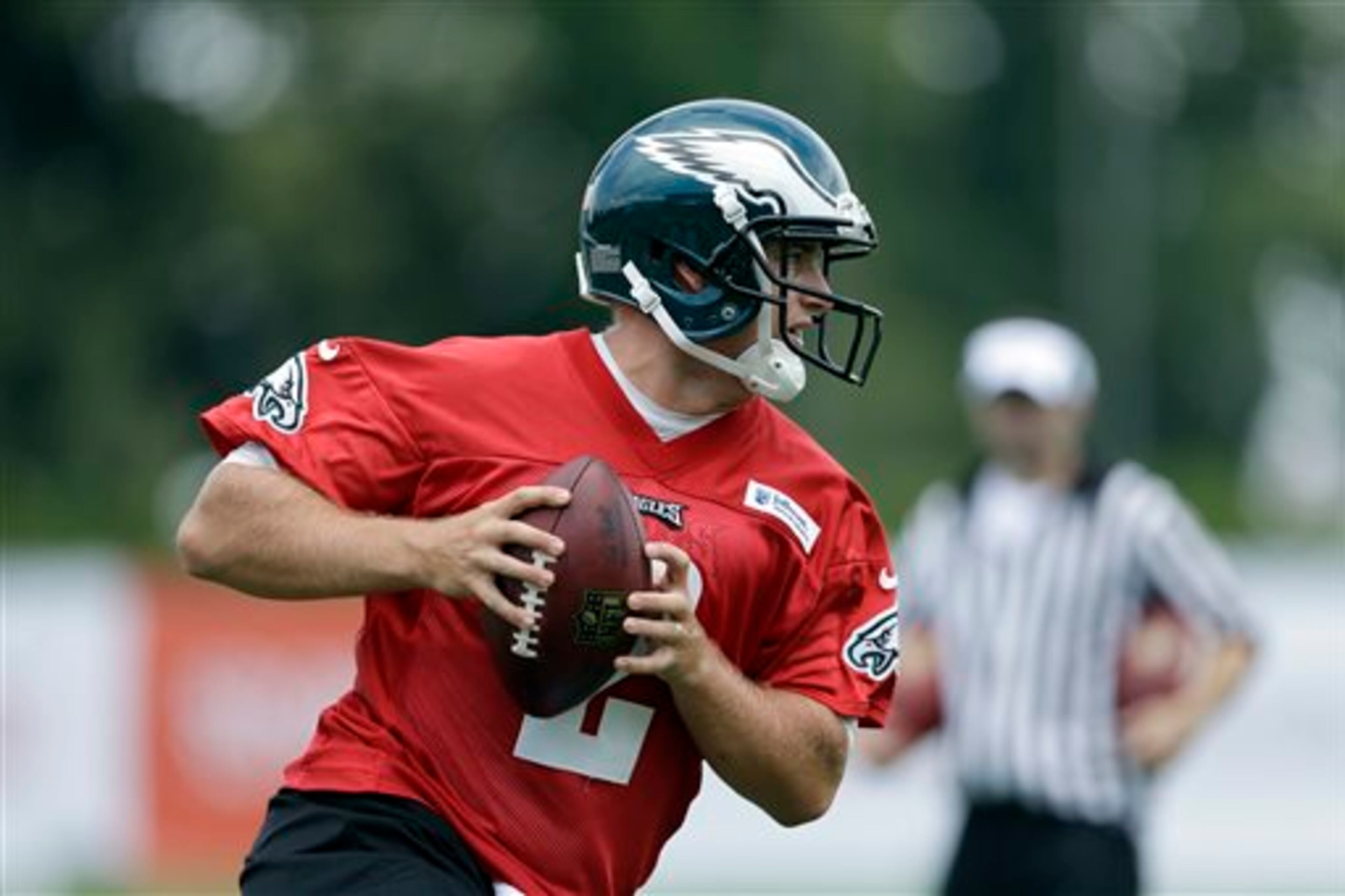 Philadelphia Eagles' Matt Barkley runs a drill at the NFL football team's training camp in Philadelphia, Tuesday, July 23, 2013. (AP Photo/Matt Rourke)
