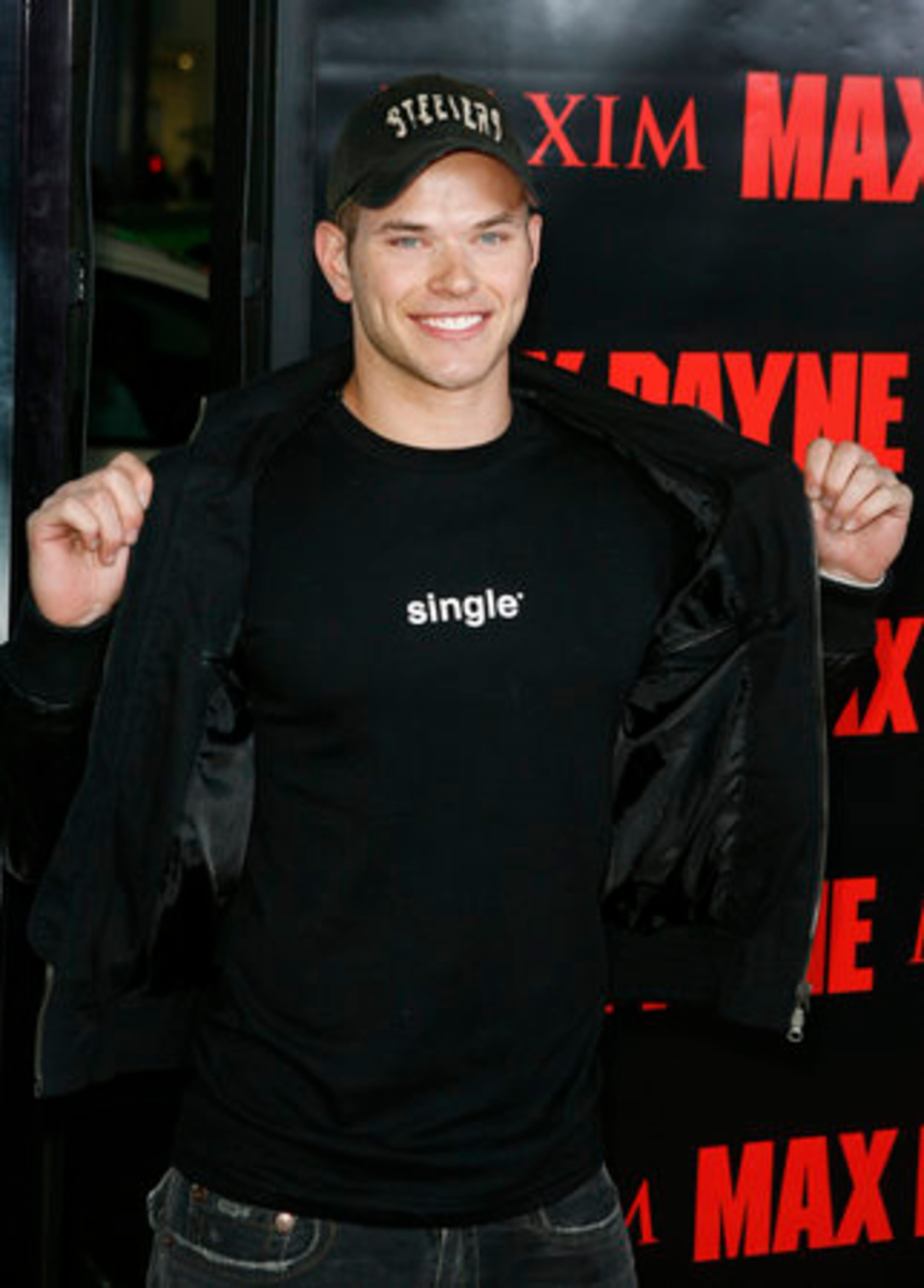 Kellan Lutz, who will appear in the "Twilight" movie, arrives.