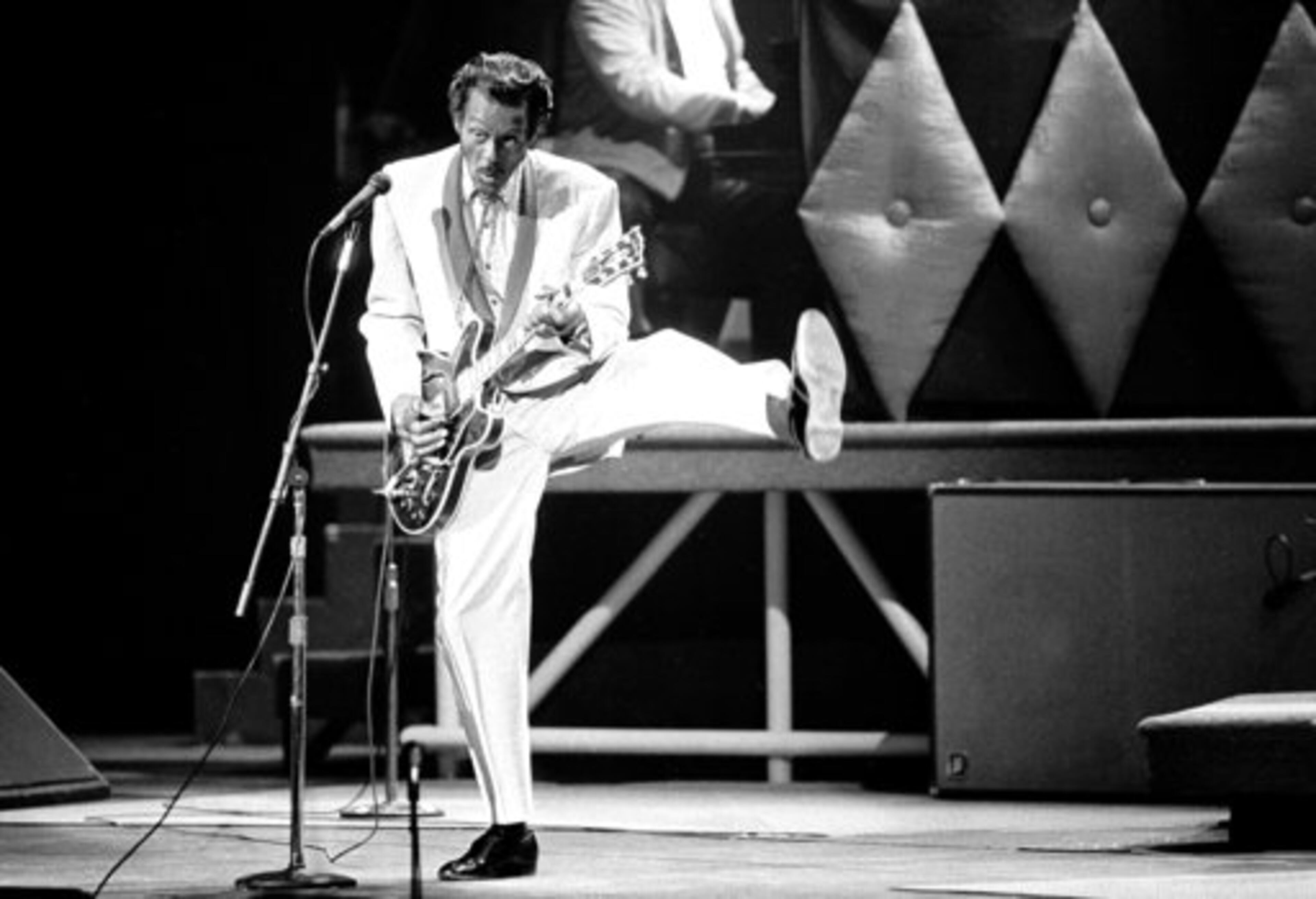 Chuck Berry performs during a concert celebration for his 60th birthday at the Fox Theatre in St. Louis, Mo on Oct. 17, 1986.