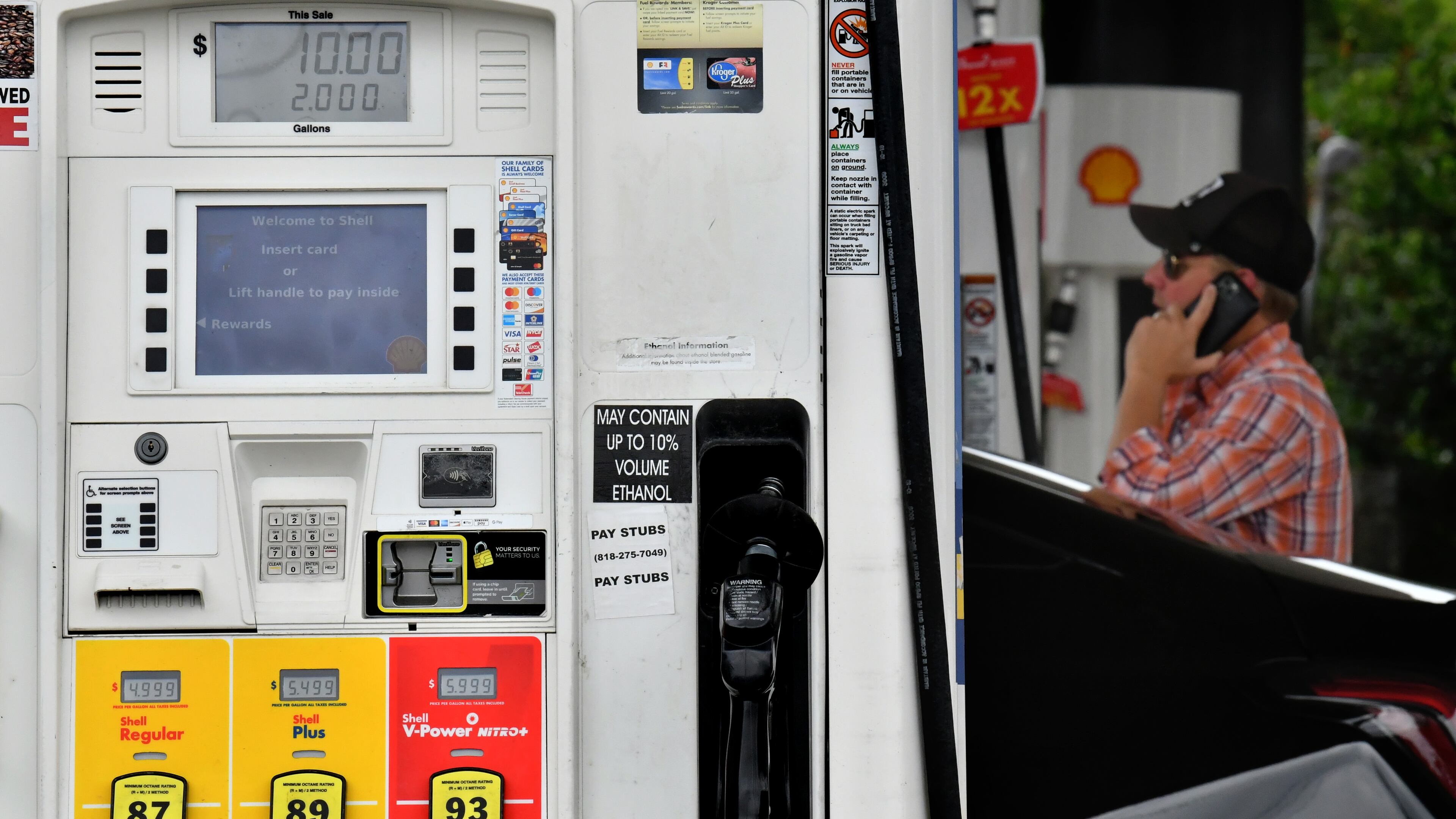 Georgia gas prices hit new heights this week. (Hyosub Shin / Hyosub.Shin@ajc.com)