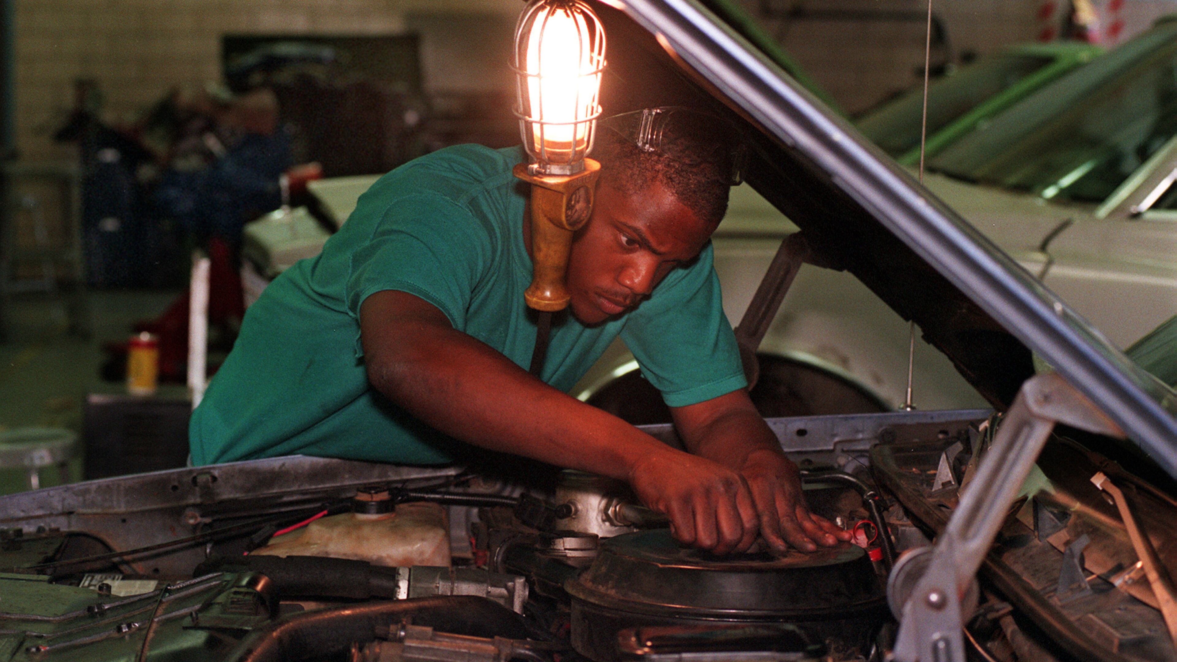 Many for-profit career colleges promise graduates will leave with certifications and high-paying jobs. That is not happening, says new federal data. (AJC File)