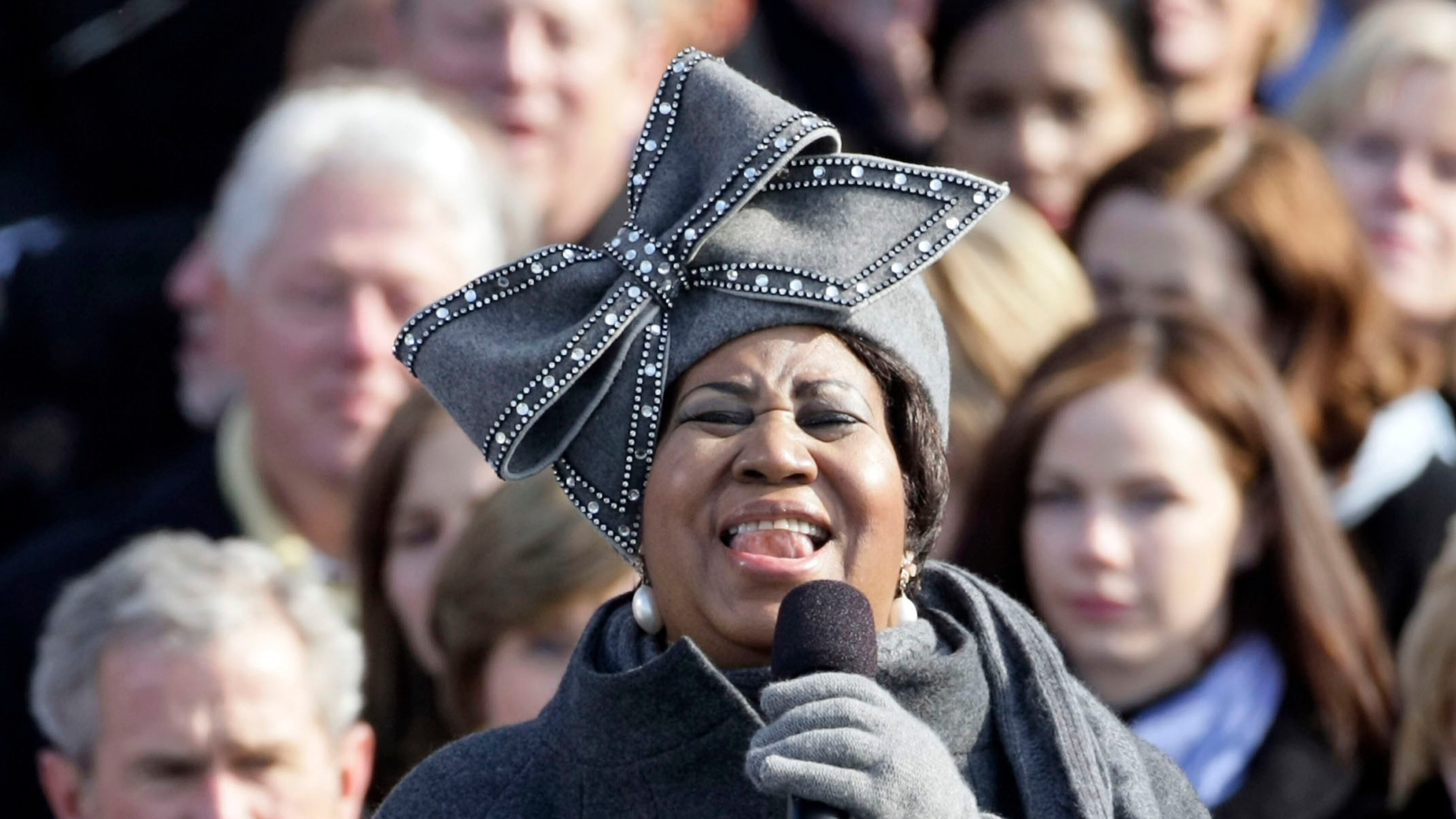 WASHINGTON - JANUARY 20: Aretha Franklin sings during the inauguration of Barack Obama as the 44th President of the United States of America on the West Front of the Capitol January 20, 2009 in Washington, DC. (Photo by Alex Wong/Getty Images)