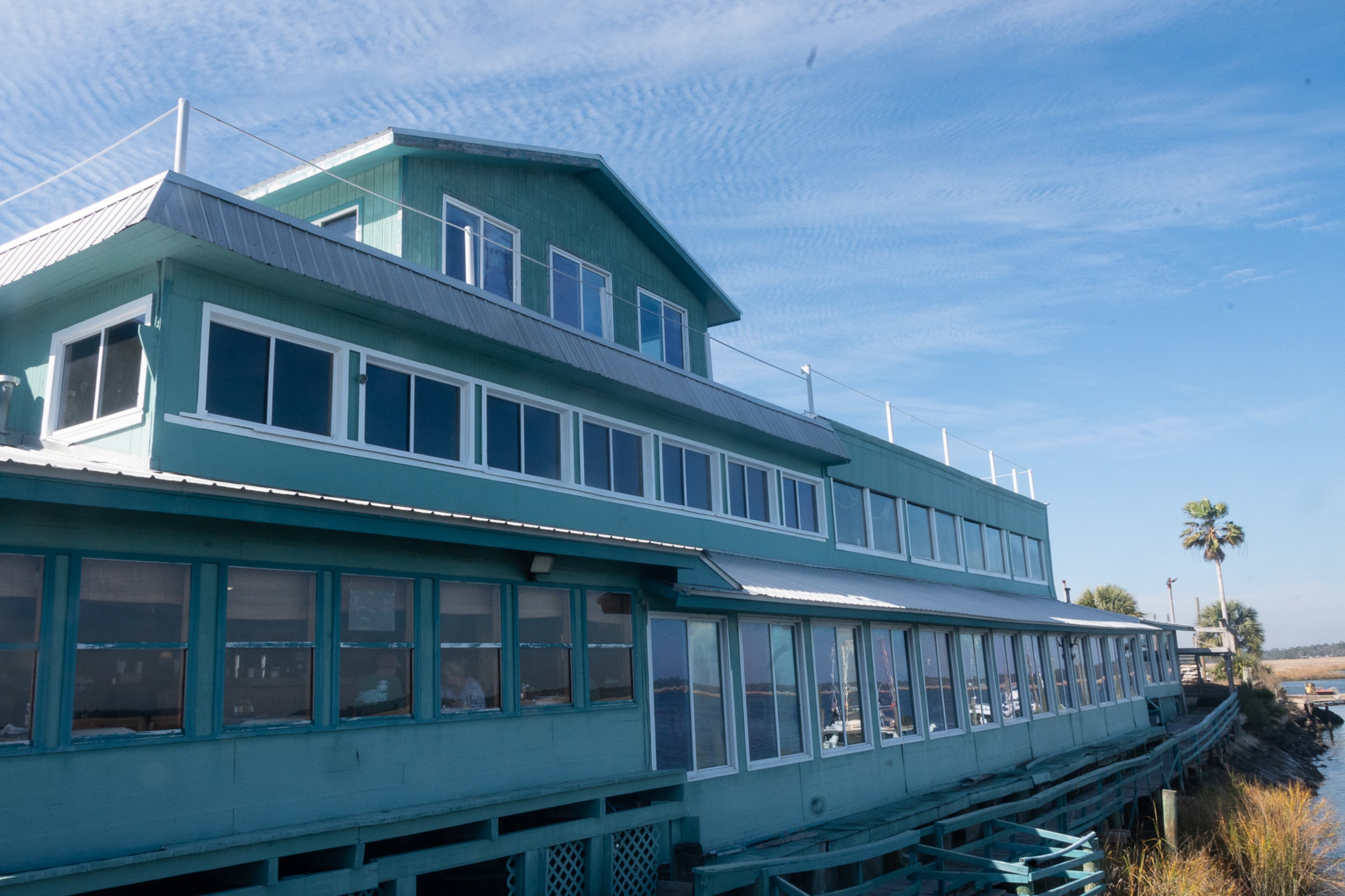 The Fish Dock Restaurant & Bar. (Bill Dawers for The Atlanta Journal-Constitution)