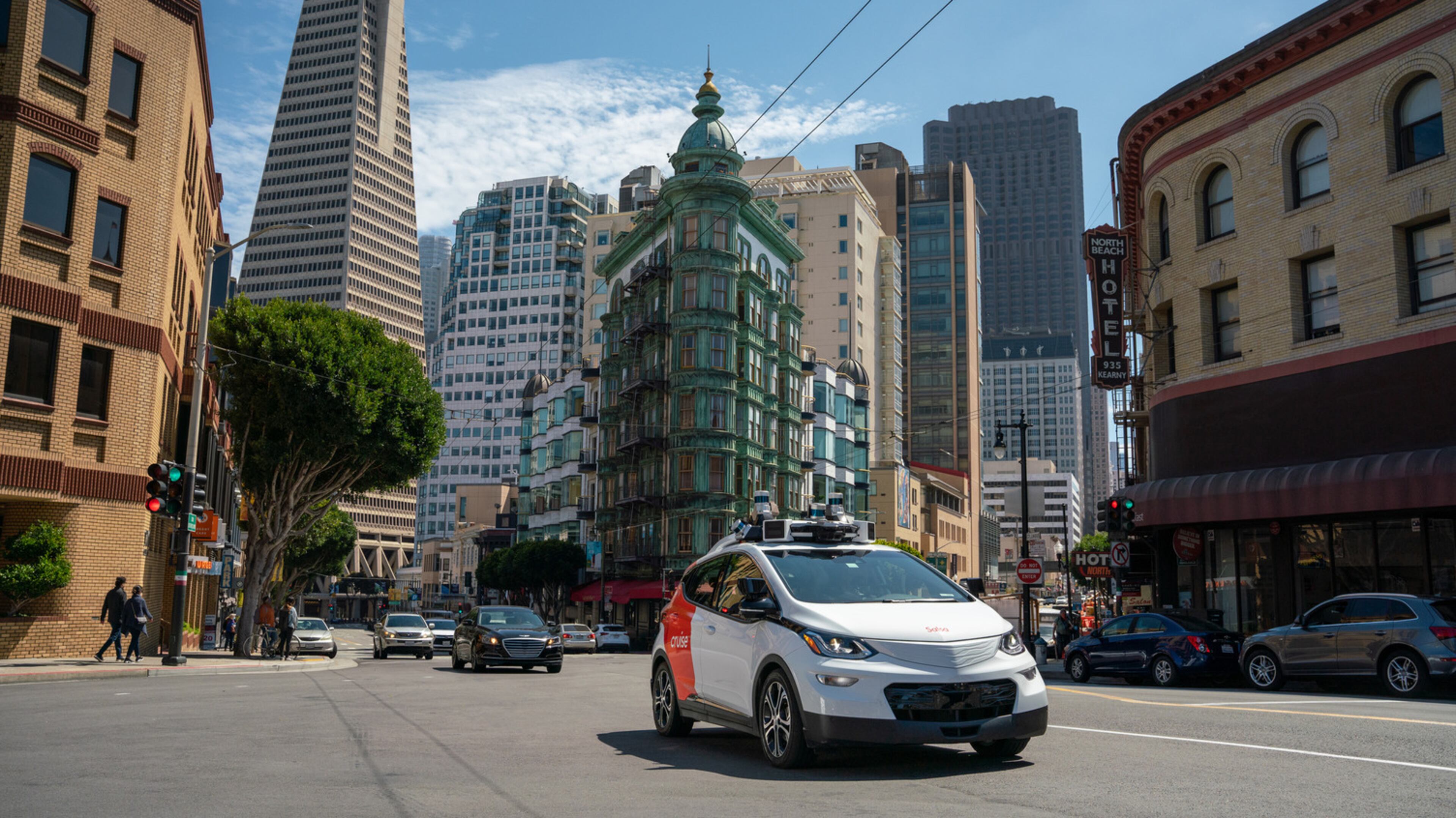 One of Cruise's 400 self-driving vehicles taking a spin through San Francisco. The company has started testing the cars in Atlanta.