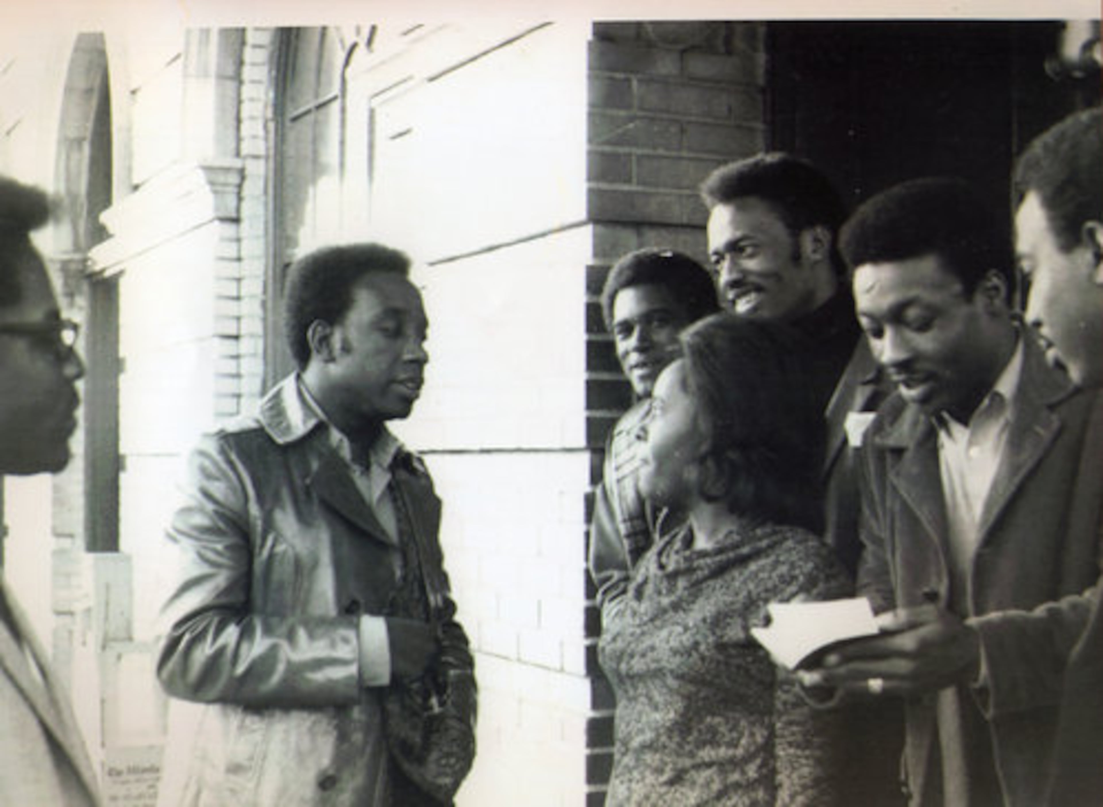 Otis Redding (second from left) listening to Rev. William Bolden (second from right). Photo Courtesy of Rev. William Bolden.