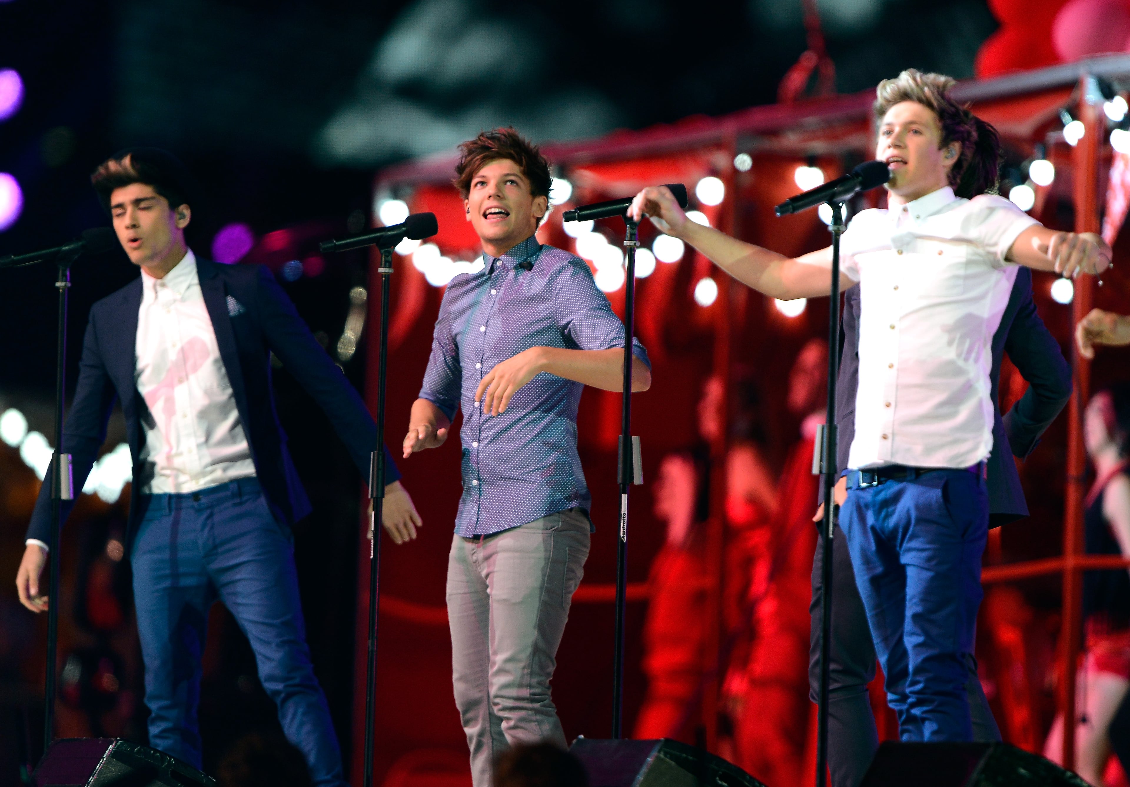 LONDON, ENGLAND - AUGUST 12: Band One Direction perform during the Closing Ceremony on Day 16 of the London 2012 Olympic Games at Olympic Stadium on August 12, 2012 in London, England. (Photo by Pascal Le Segretain/Getty Images)