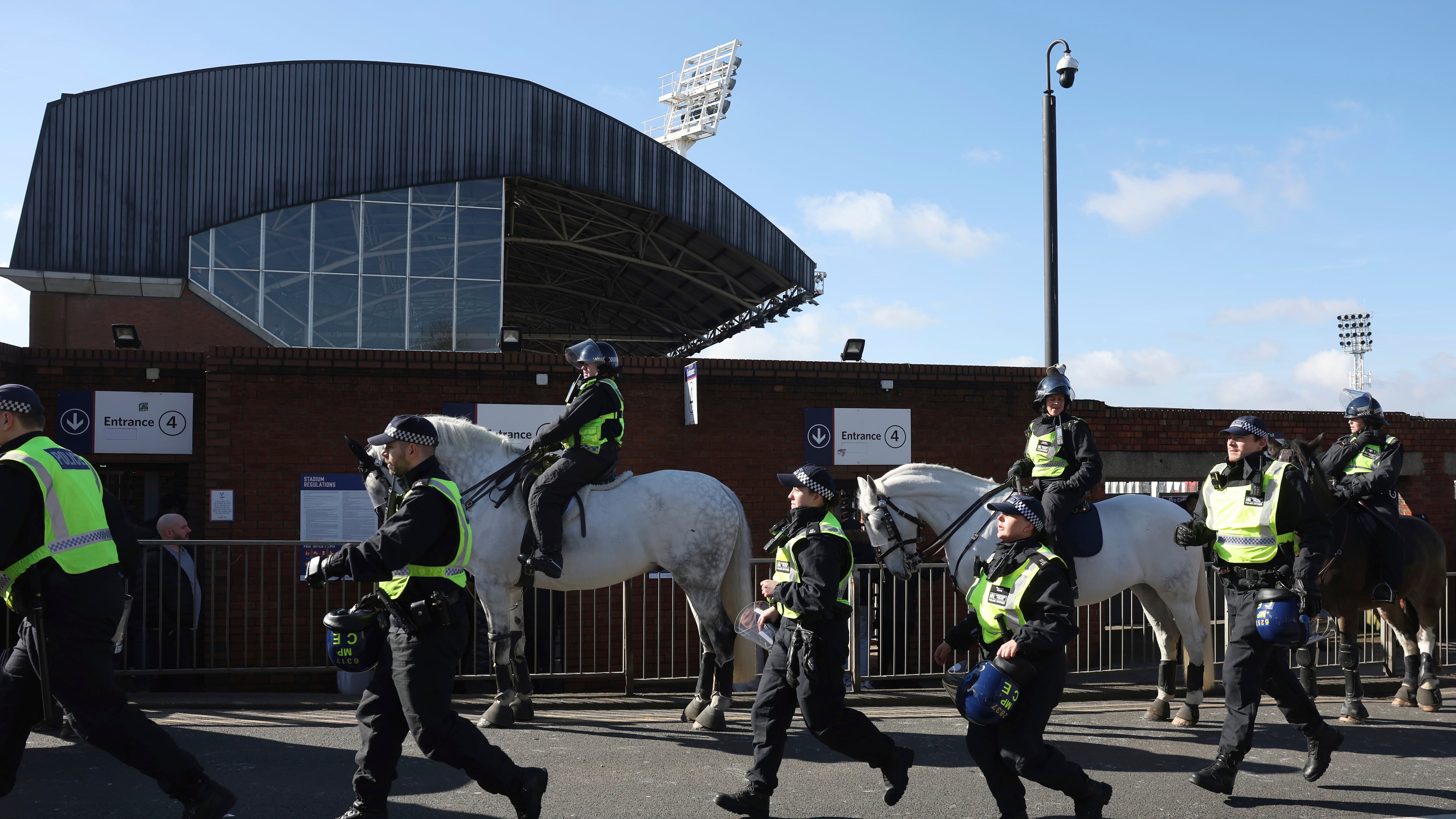 FILE - Mounted police patrols the streets around the stadium ahead of the English FA Cup soccer match between Crystal Palace and Millwall at Selhurst Park, London, England, Saturday, March 1, 2025. (AP Photo/Ian Walton, file)