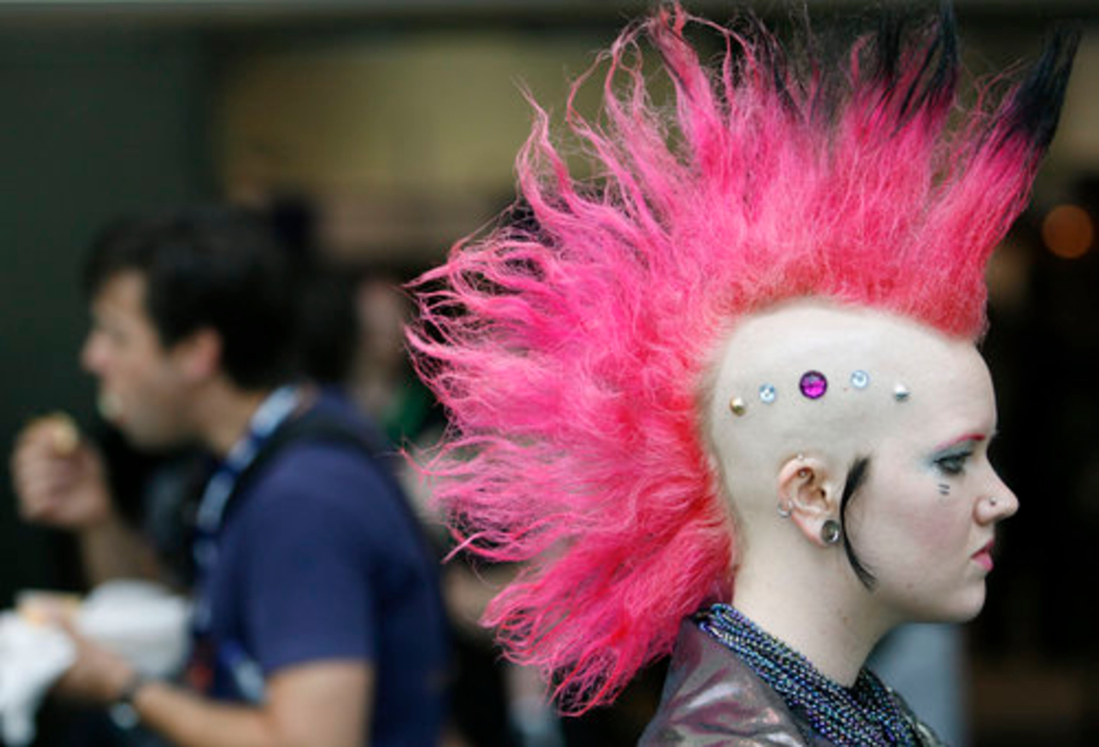 Laura Hunt waits in the exhibit hall at the Comic-Con 2008.