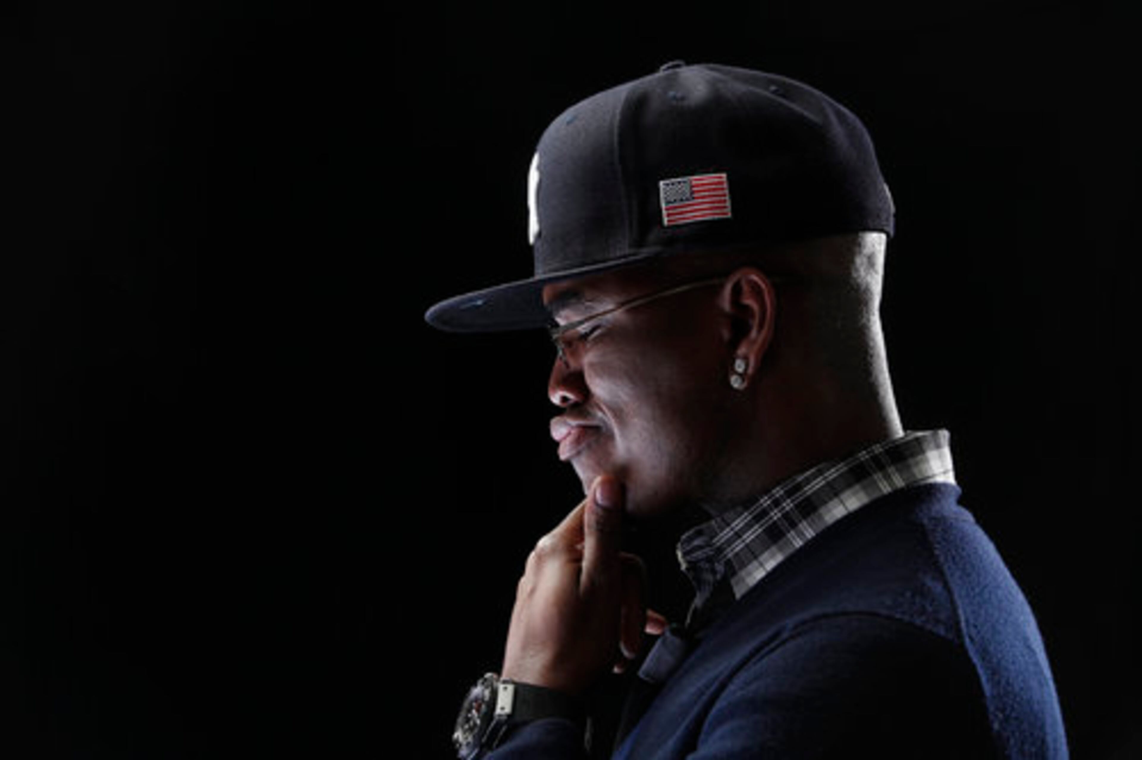 R&B star Ne-Yo plays pilot Andrew "Smoky" Salem.
