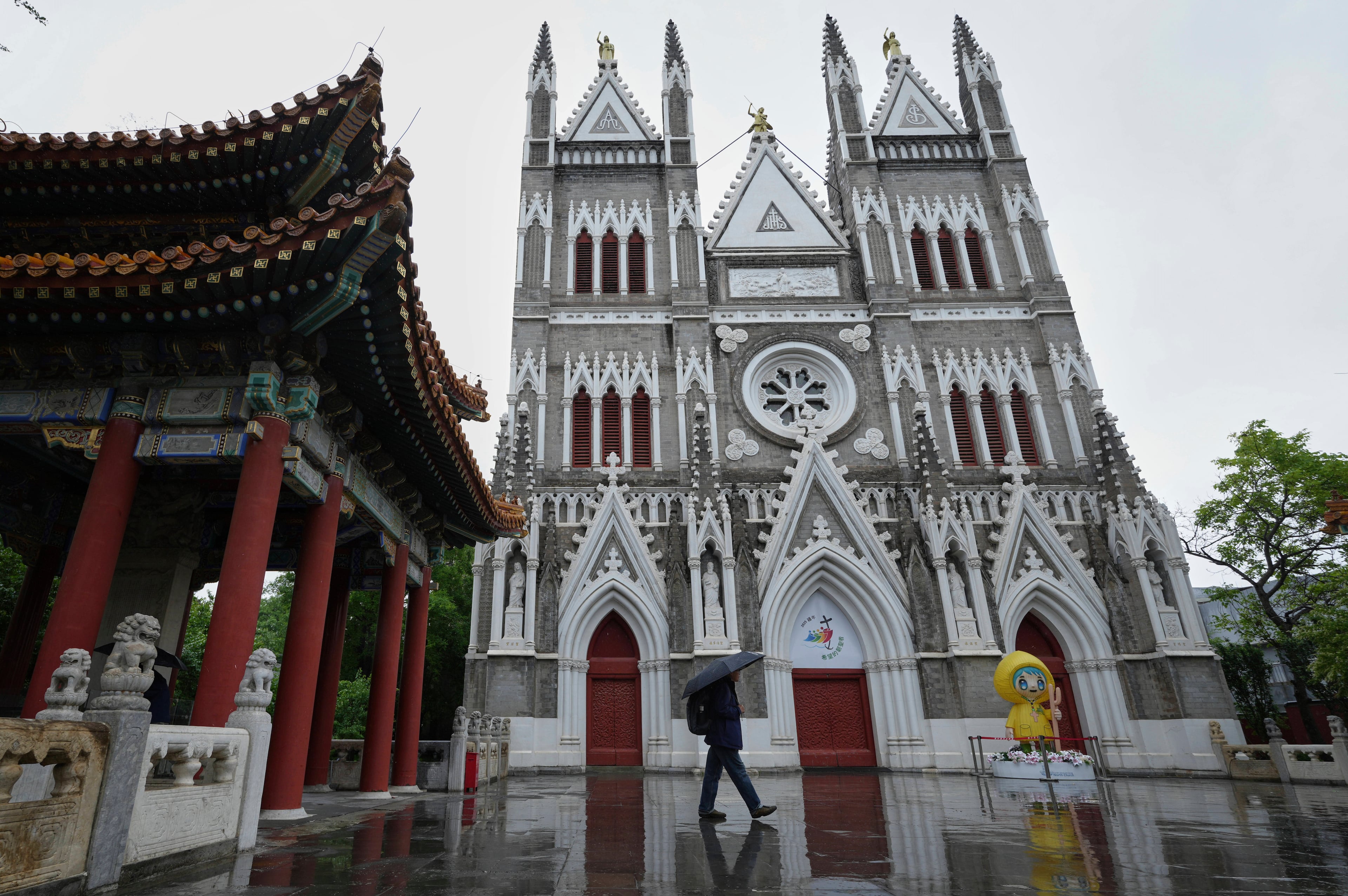 China Catholic Under Pressure