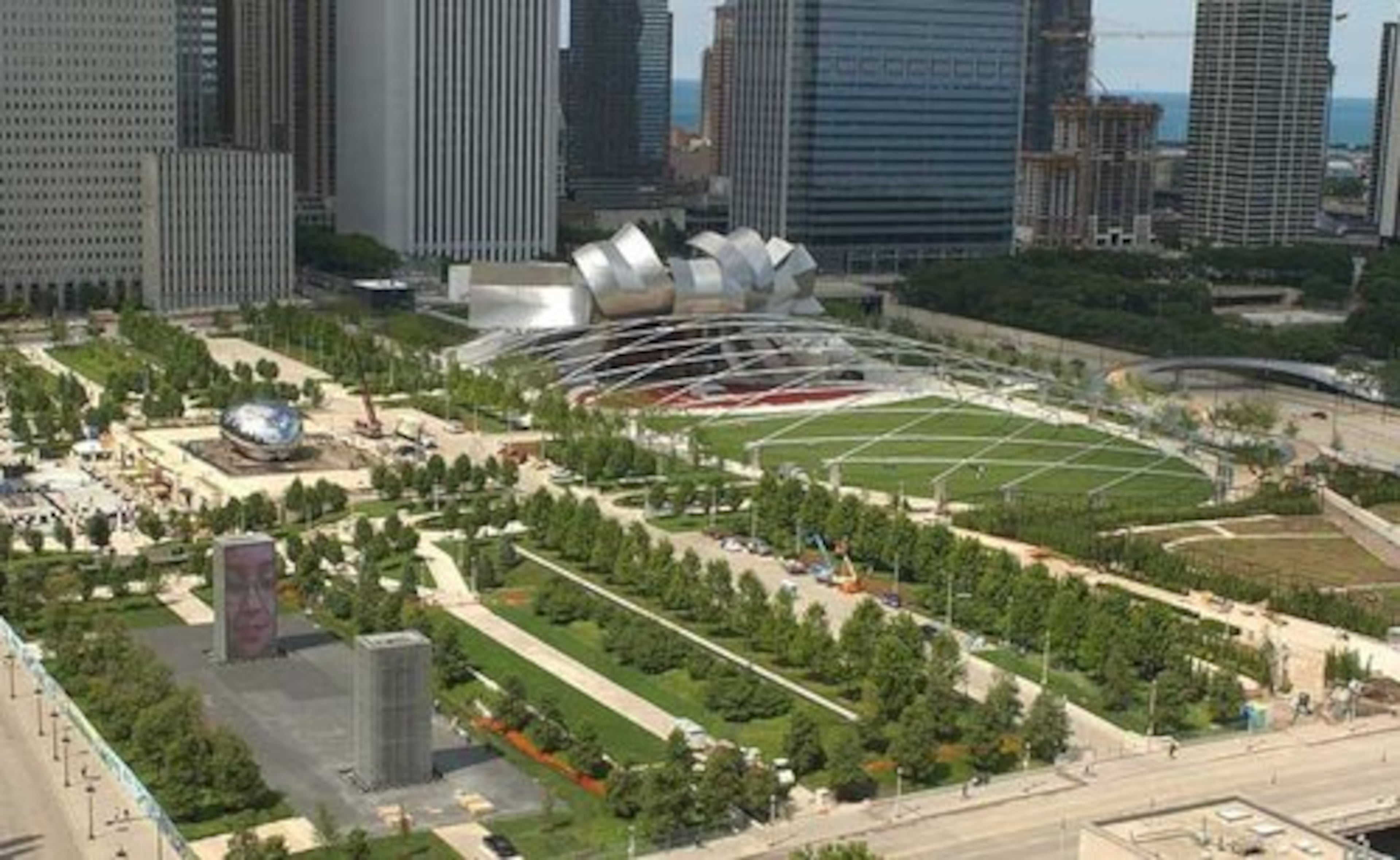 An aerial perspective of the 24-acre Millennium Park: The "bean" is located here.