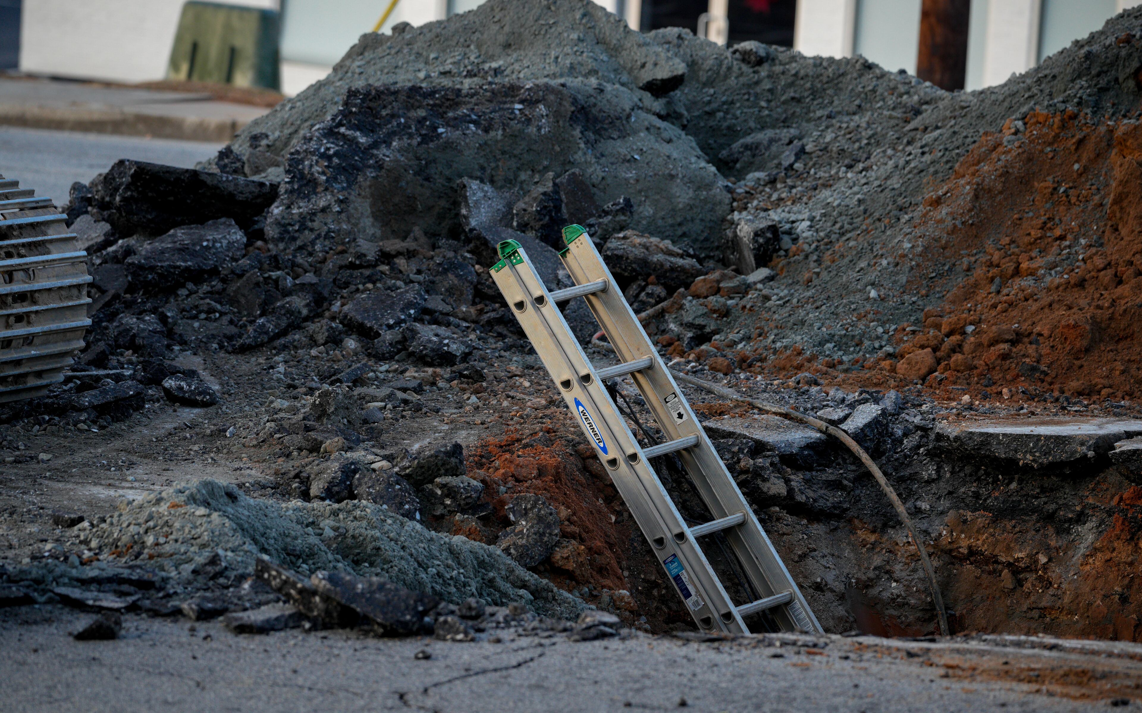 A water main break on Clairmont Road has caused a closure between Bragg Street and Dresden Drive as crews work on repairs. (Ben Hendren for the Atlanta Journal-Constitution)
