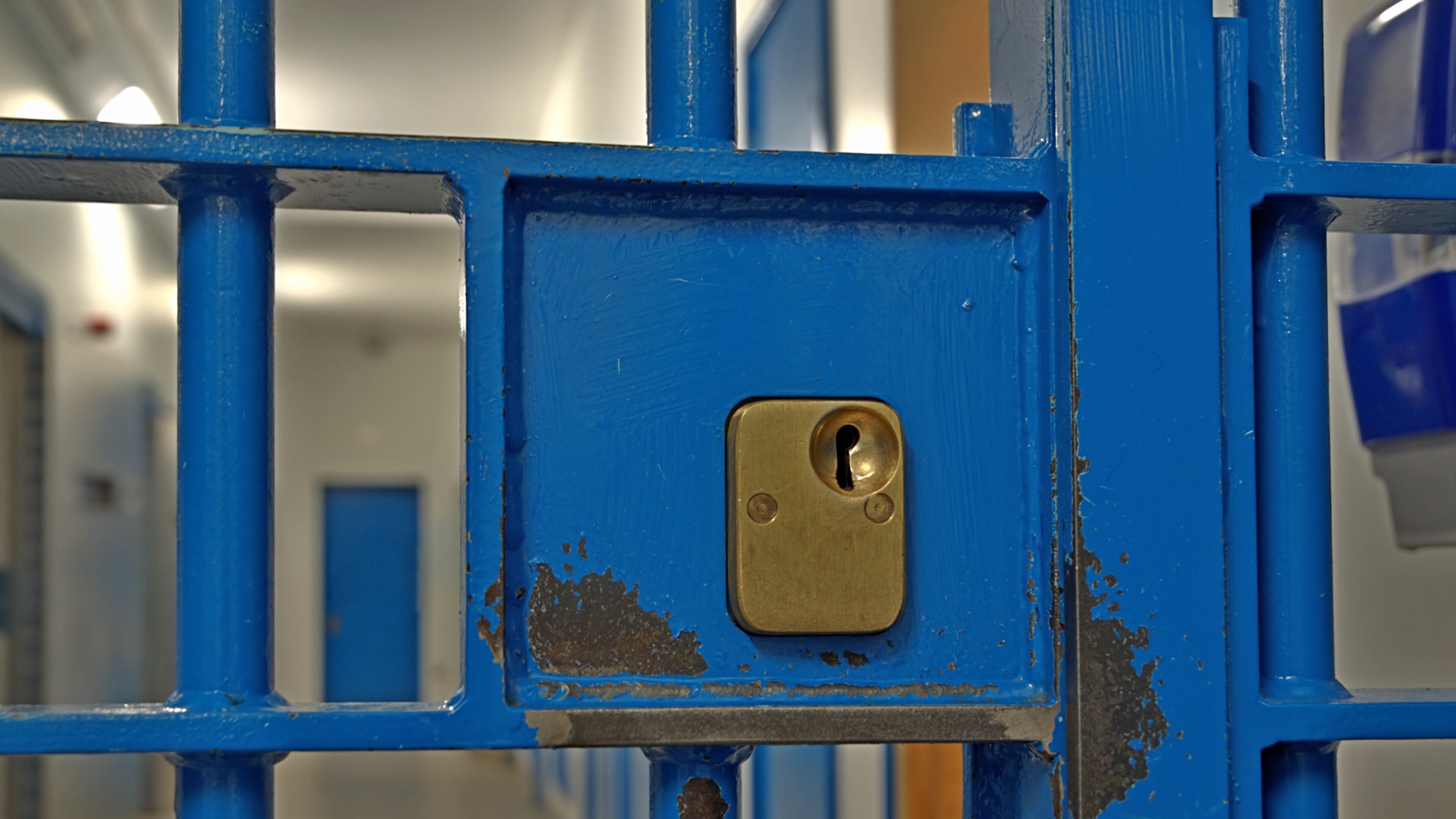 A jailer in Lincoln County was charged with felony sexual assault.