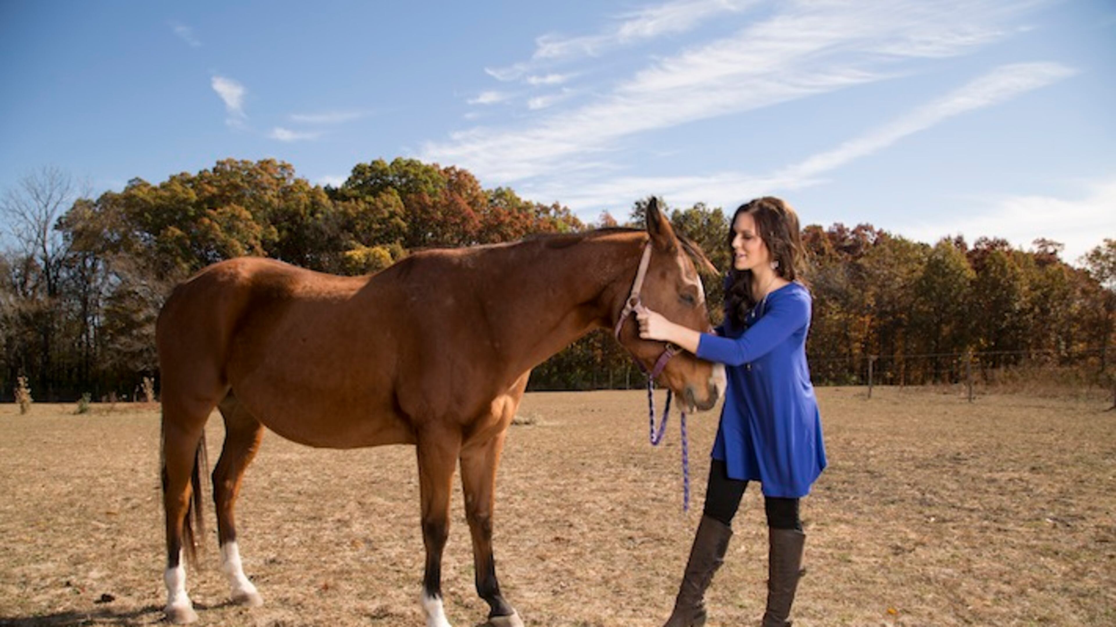 Lauren Herington, a former dancer for the Milwaukee Bucks who sued the team last month in federal court, in Decatur, Ill., Oct. 25, 2015. Herington's suit charges that she was paid well under the minimum wage during the 2013-14 season, leading the way for for National Basketball Association cheerleaders who are beginning to follow their National Football League colleagues in challenging pay rates. (Kristen Schmid/The New York Times)