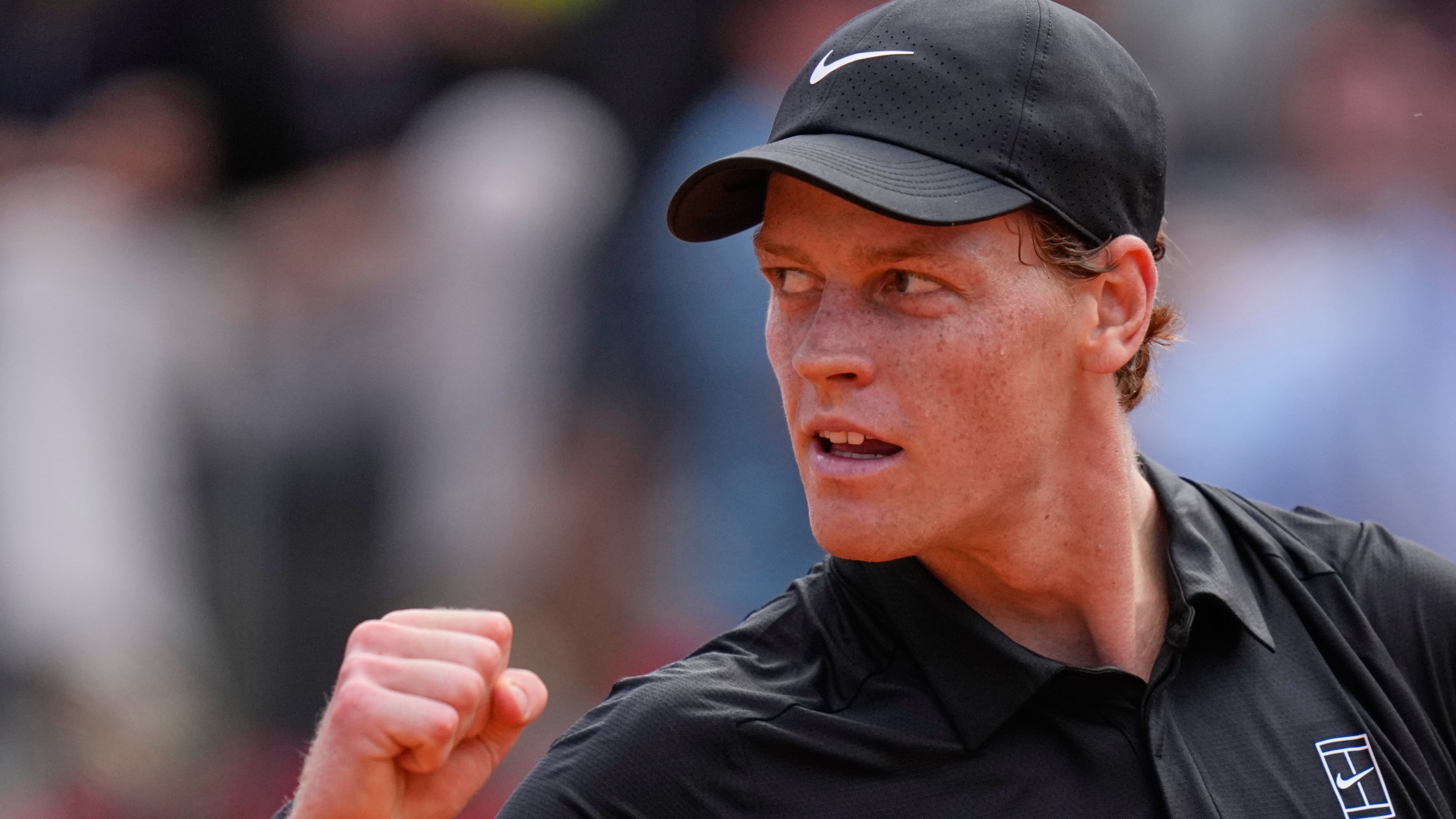 Italy's Jannik Sinner celebrates beating Italy's Andrea Pellegrino, during their match at the Italian Open tennis tournament in Rome, Tuesday, May 12, 2026. (AP Photo/Alessandra Tarantino)