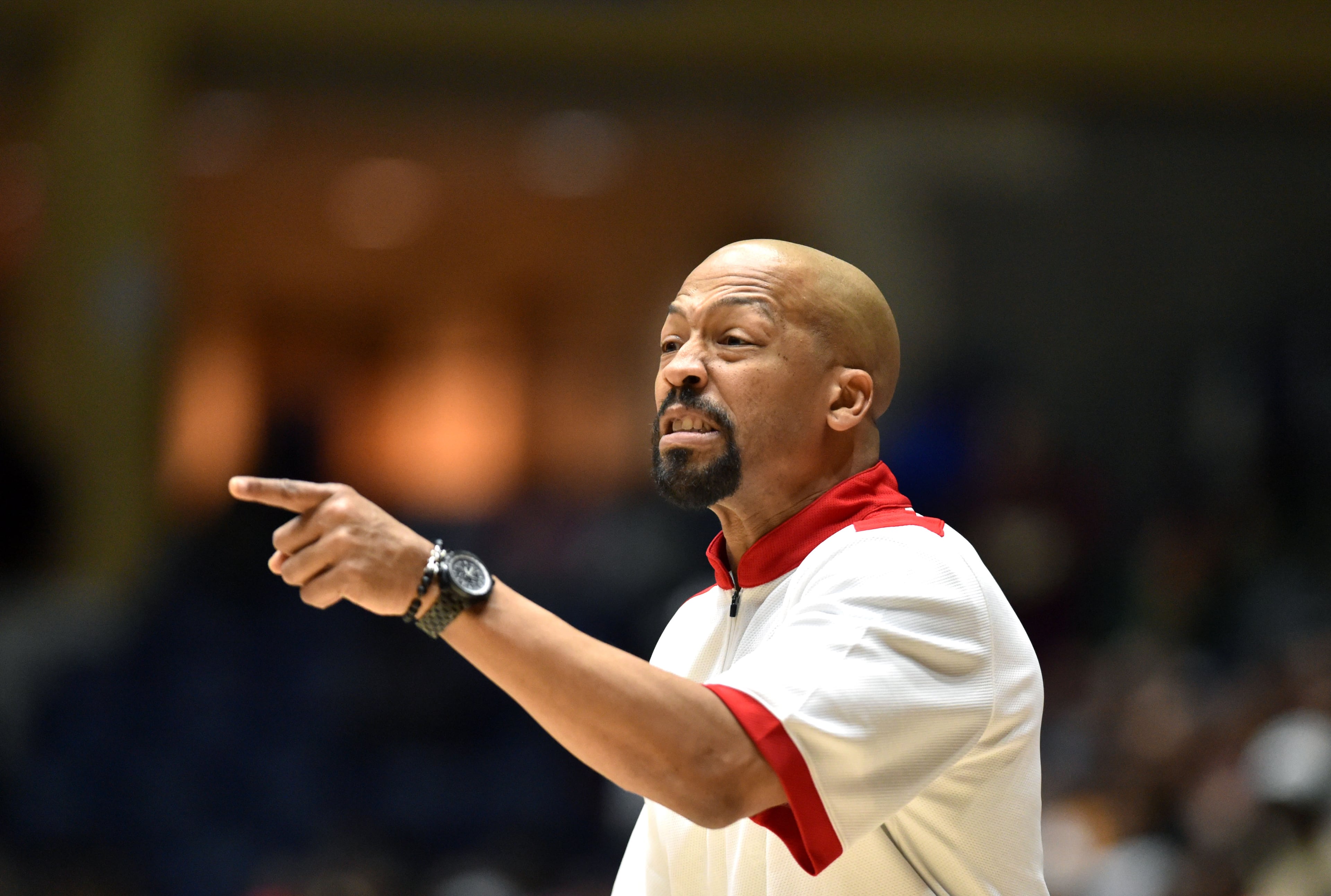 March 9, 2019 Macon - Tri-Cities head coach Omari Forts shouts instructions in GHSA State Basketball Championship game at the Macon Centreplex in Macon on Saturday, March 9, 2019. HYOSUB SHIN / HSHIN@AJC.COM