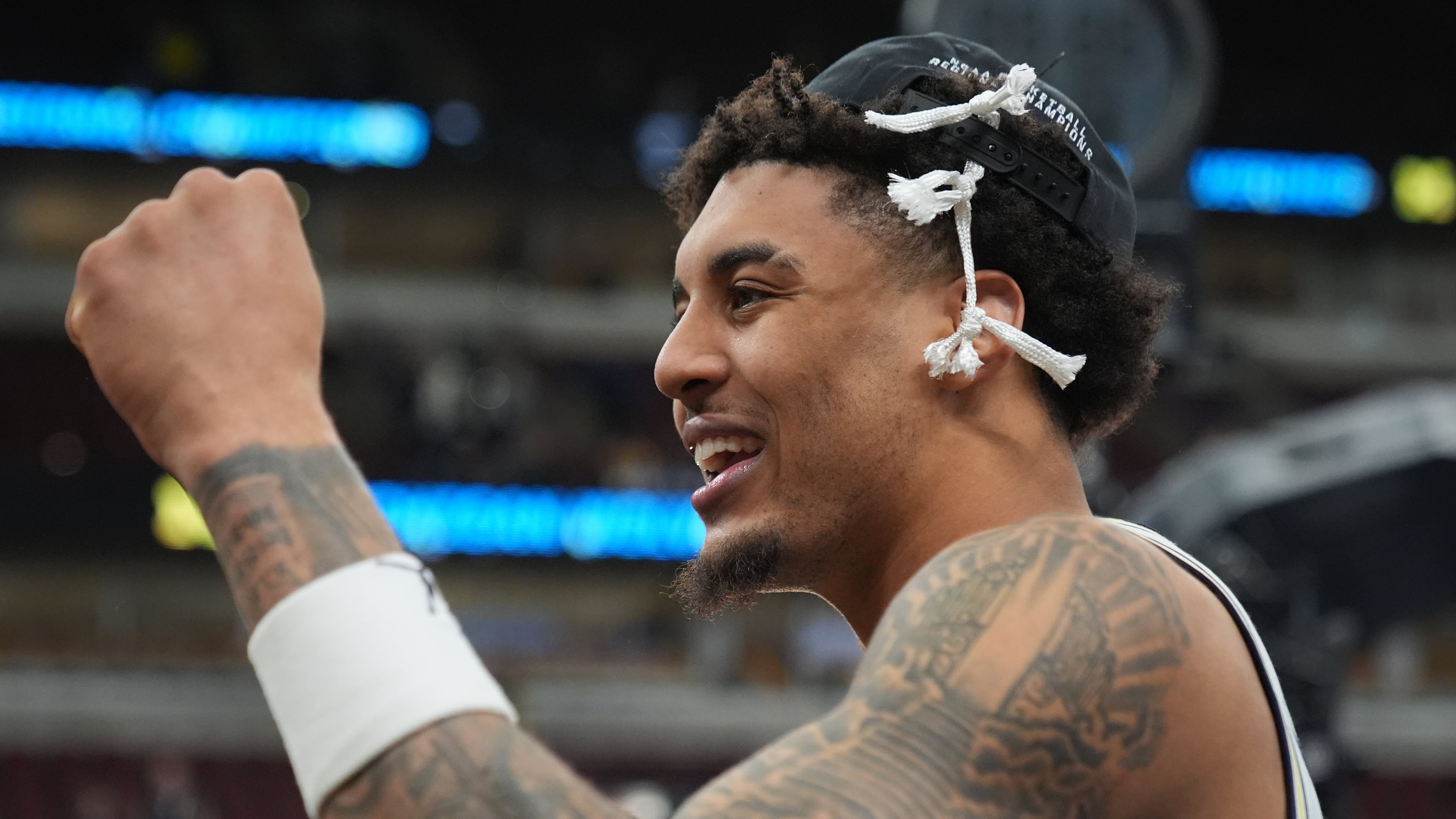 Michigan's Yaxel Lendeborg celebrates after defeating Tennessee in the Elite Eight of the NCAA college basketball tournament, Sunday, March 29, 2026, in Chicago. (AP Photo/Erin Hooley)