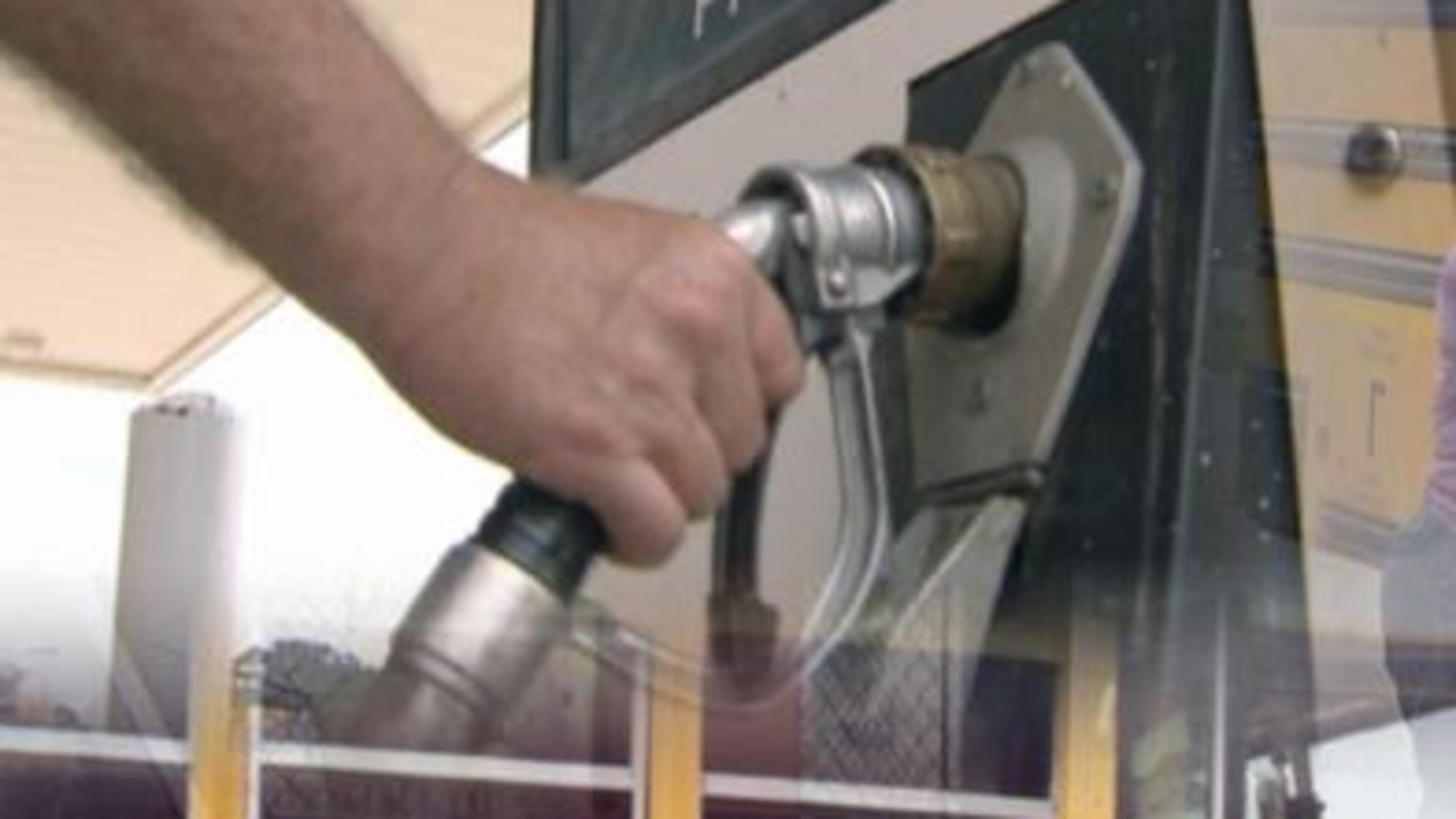 Fulton will be the third school district in Georgia to add propane-powered buses to its fleet, but it will be the first district to employ seat belt equipped, propane-powered school buses. (U.S. Department of Energy photo)