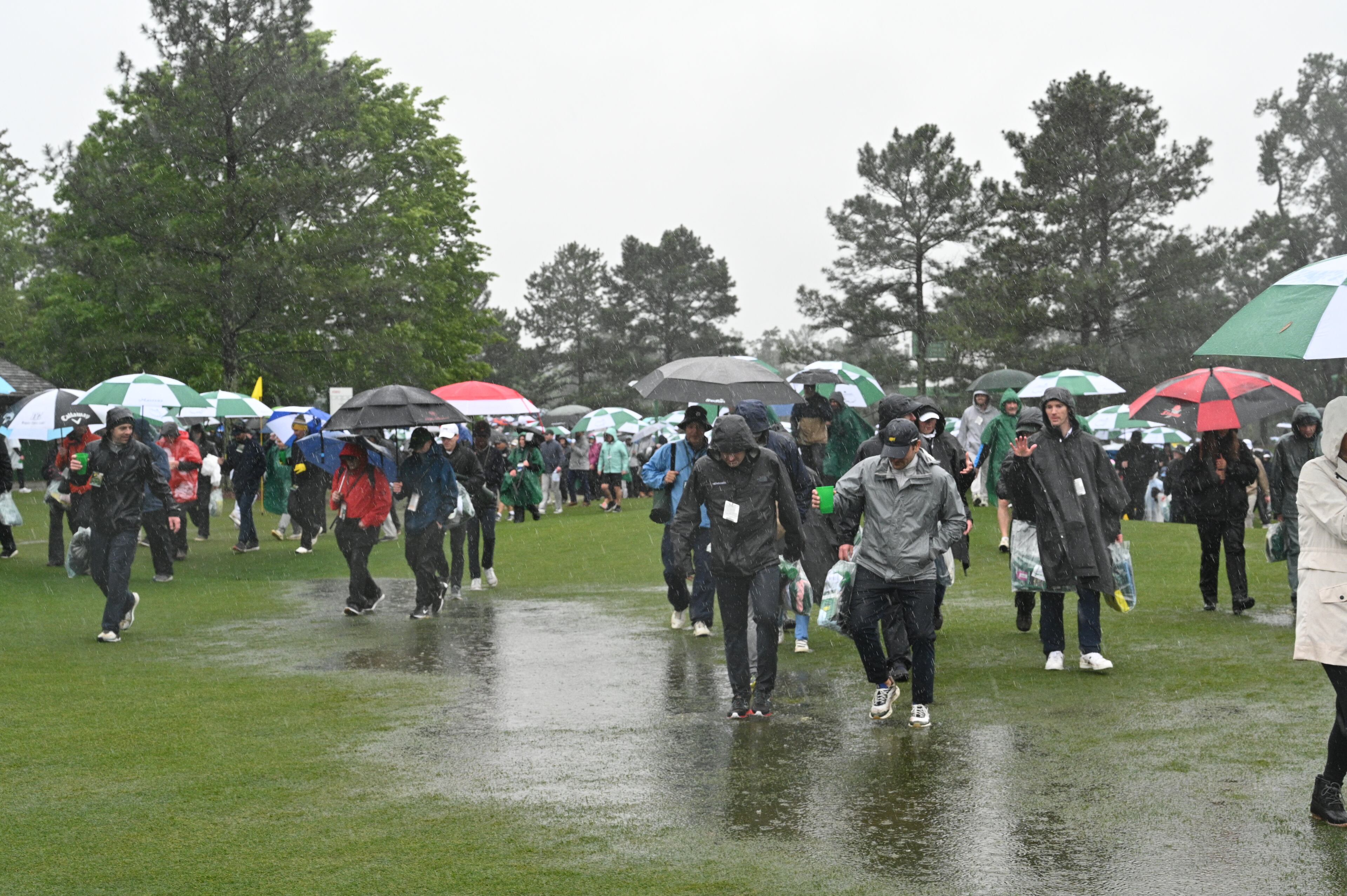 Play suspended during third round of the 2023 Masters Tournament at Augusta National Golf Club, Saturday, April 8, 2023, in Augusta, Ga. (Jason Getz / Jason.Getz@ajc.com)