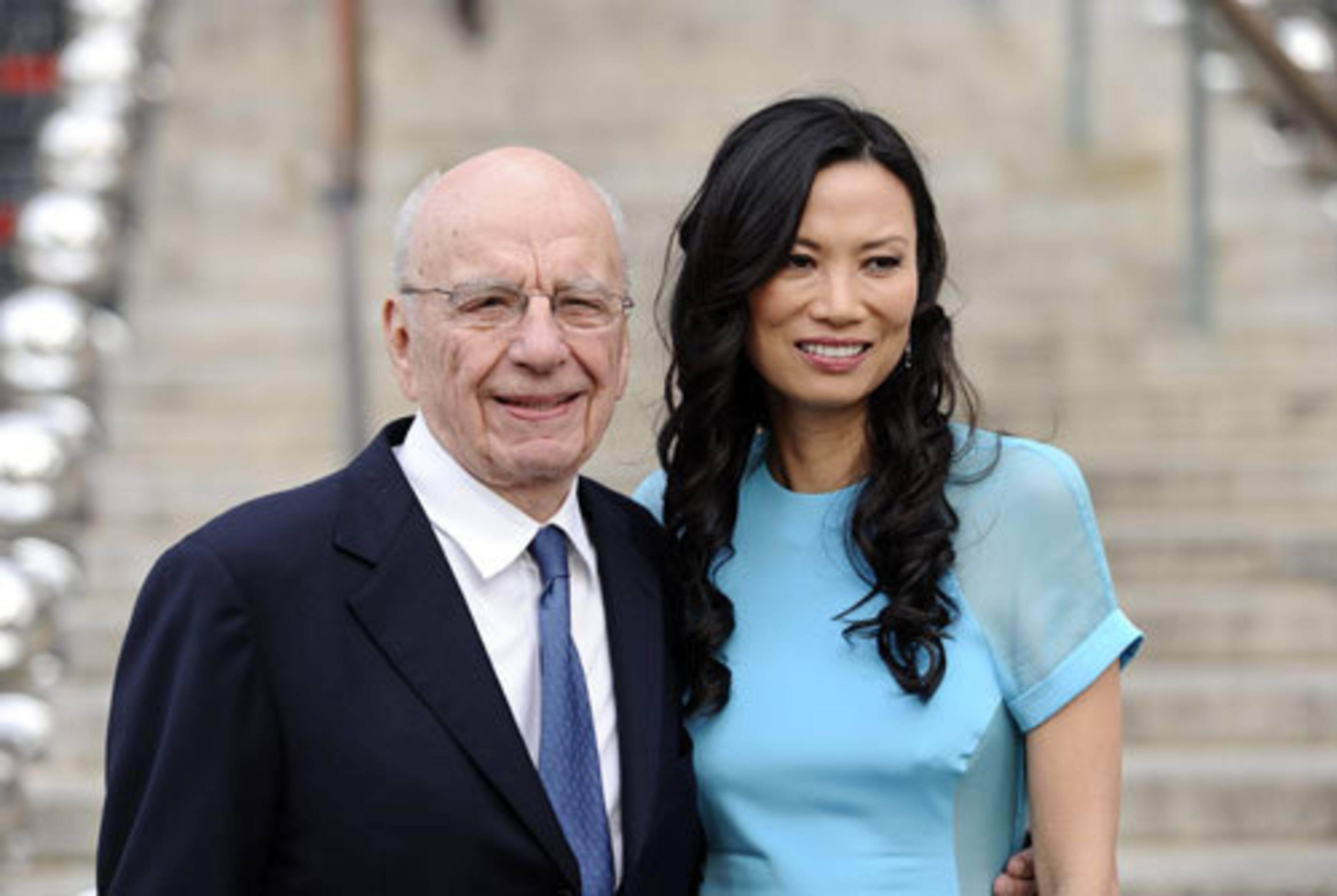Media mogul Rupert Murdoch and wife Wendi Murdoch attend the Vanity Fair party.