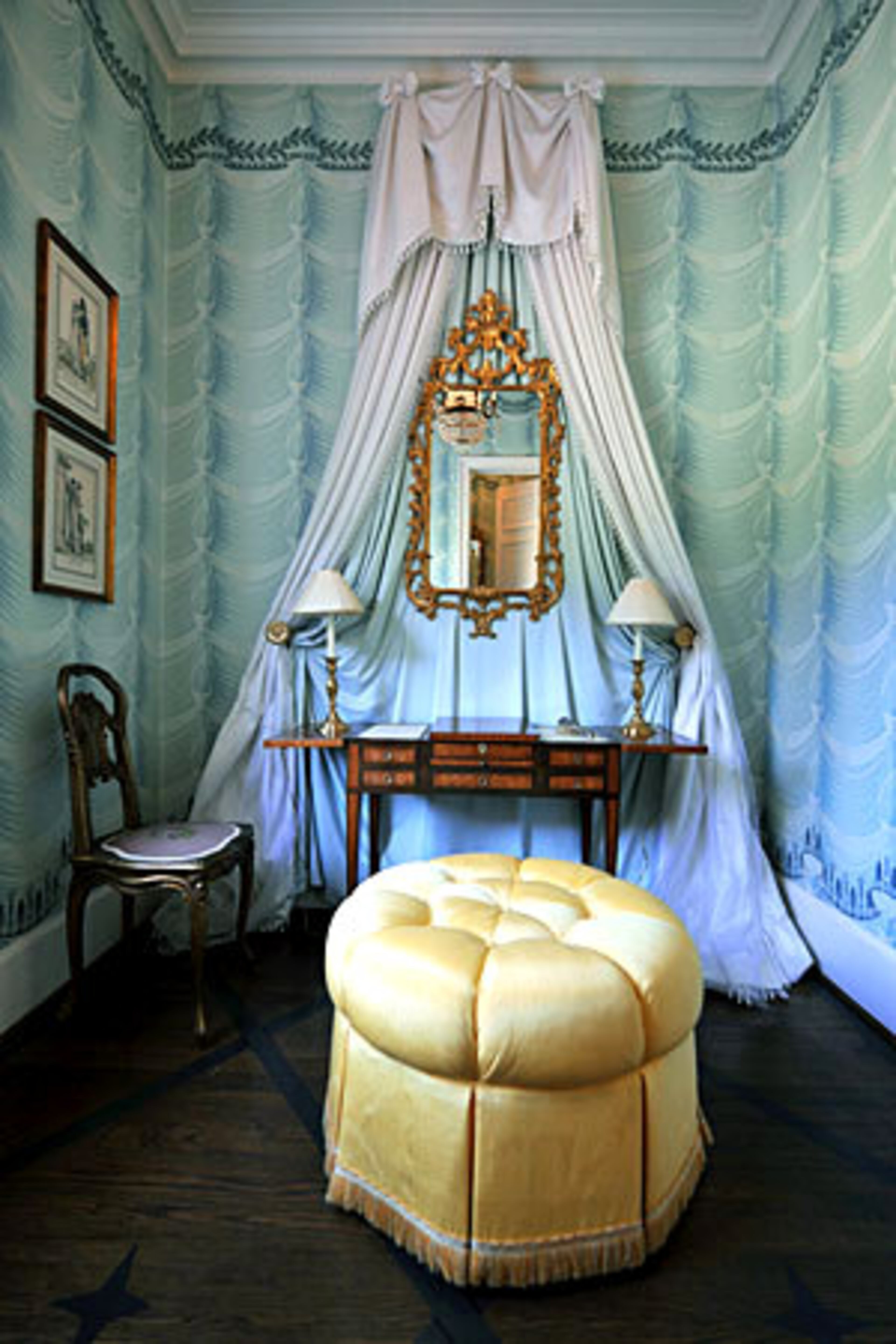The ladies' powder room.