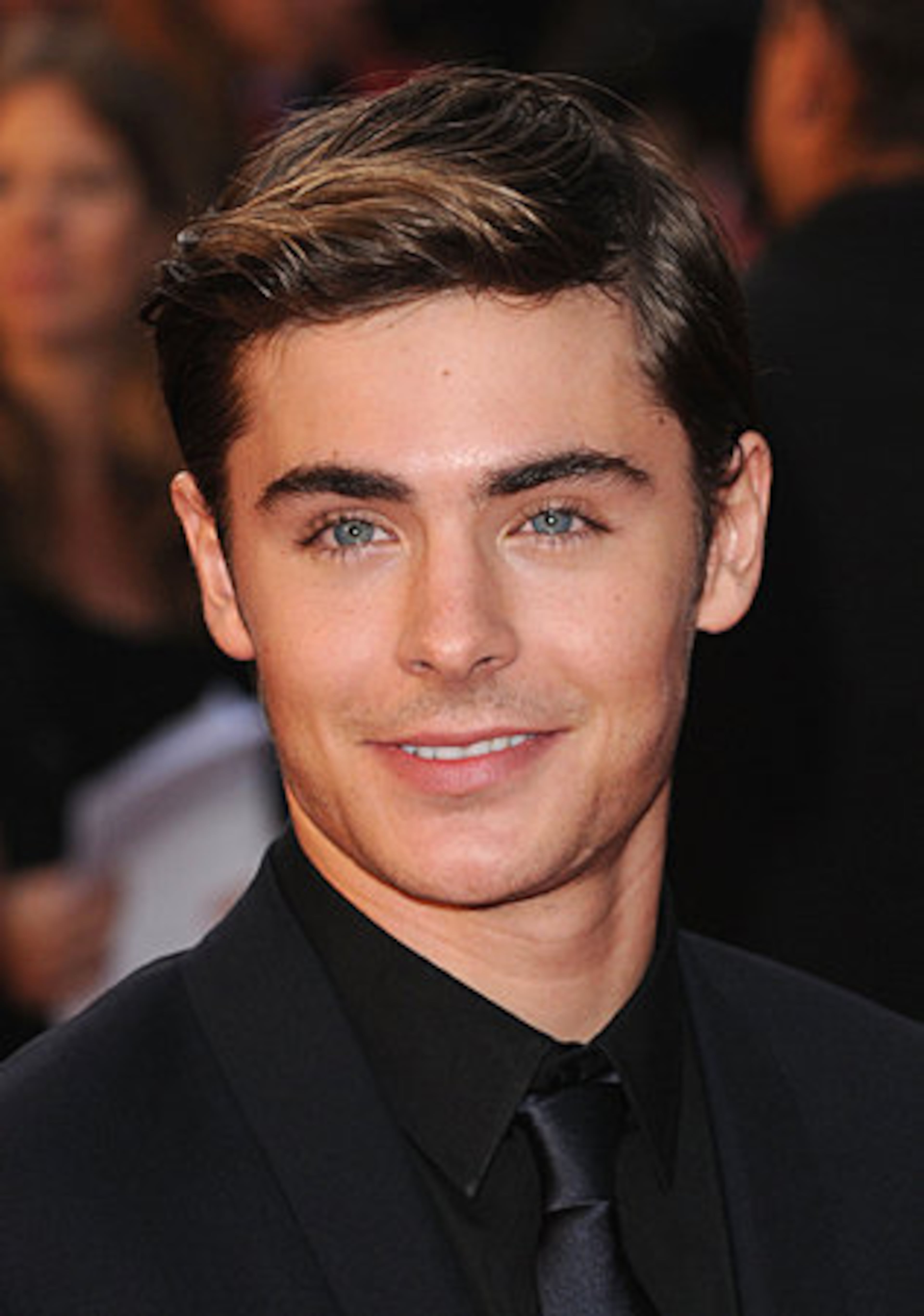 U.S. actor Zac Efron arrives for the British premiere of his latest film, 'High School Musical 3' in London.